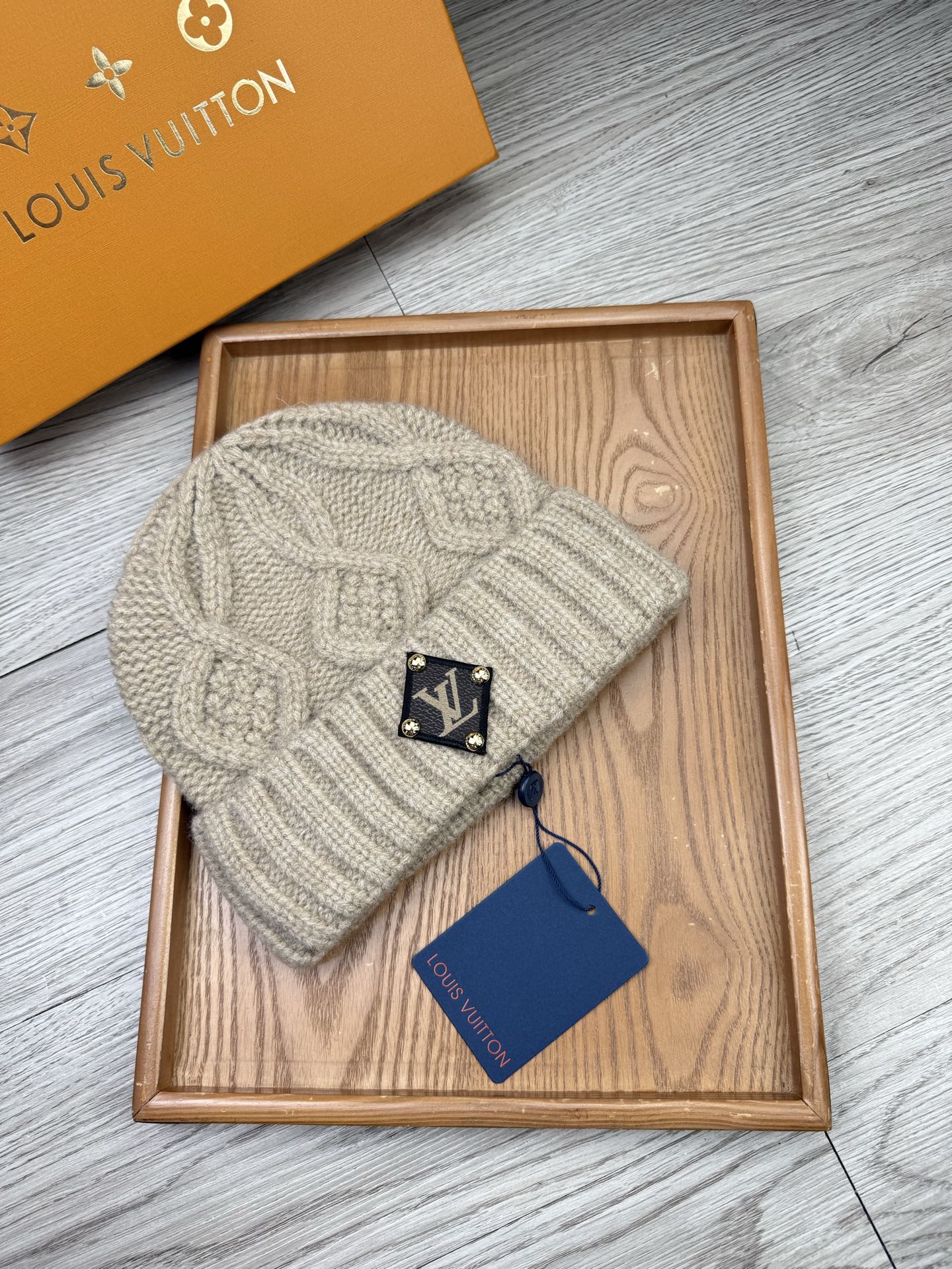 。L家。福利！【细毛线针织单帽】新款上架，特别实惠的一个系列帽子，面料：细毛线。密度紧致！毛线针织面料手