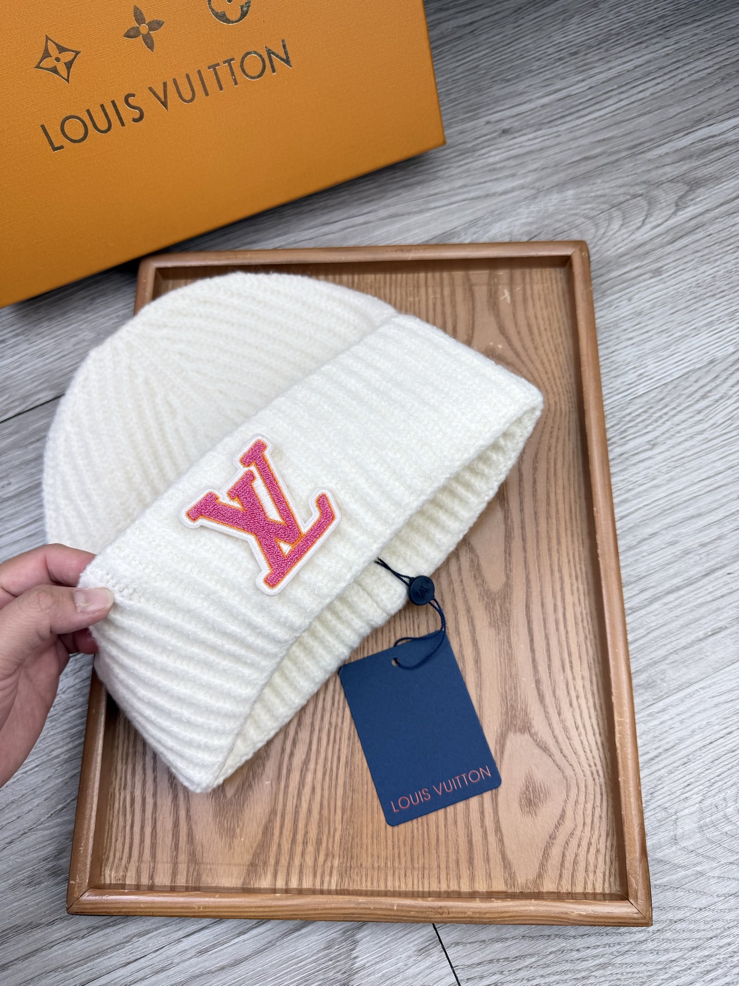 。L家。福利！【细毛线针织单帽】新款上架，特别实惠的一个系列帽子，面料：细毛线。密度紧致！毛线针织面料手