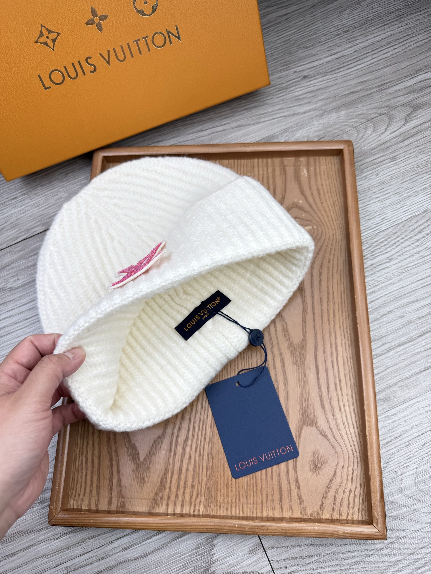 。L家。福利！【细毛线针织单帽】新款上架，特别实惠的一个系列帽子，面料：细毛线。密度紧致！毛线针织面料手