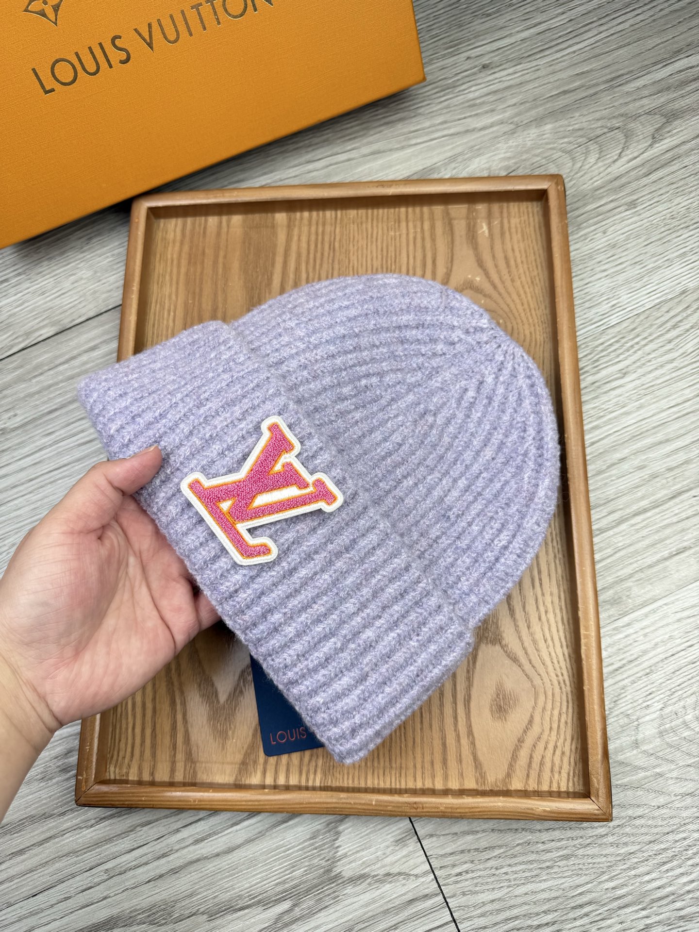 。L家。福利！【细毛线针织单帽】新款上架，特别实惠的一个系列帽子，面料：细毛线。密度紧致！毛线针织面料手