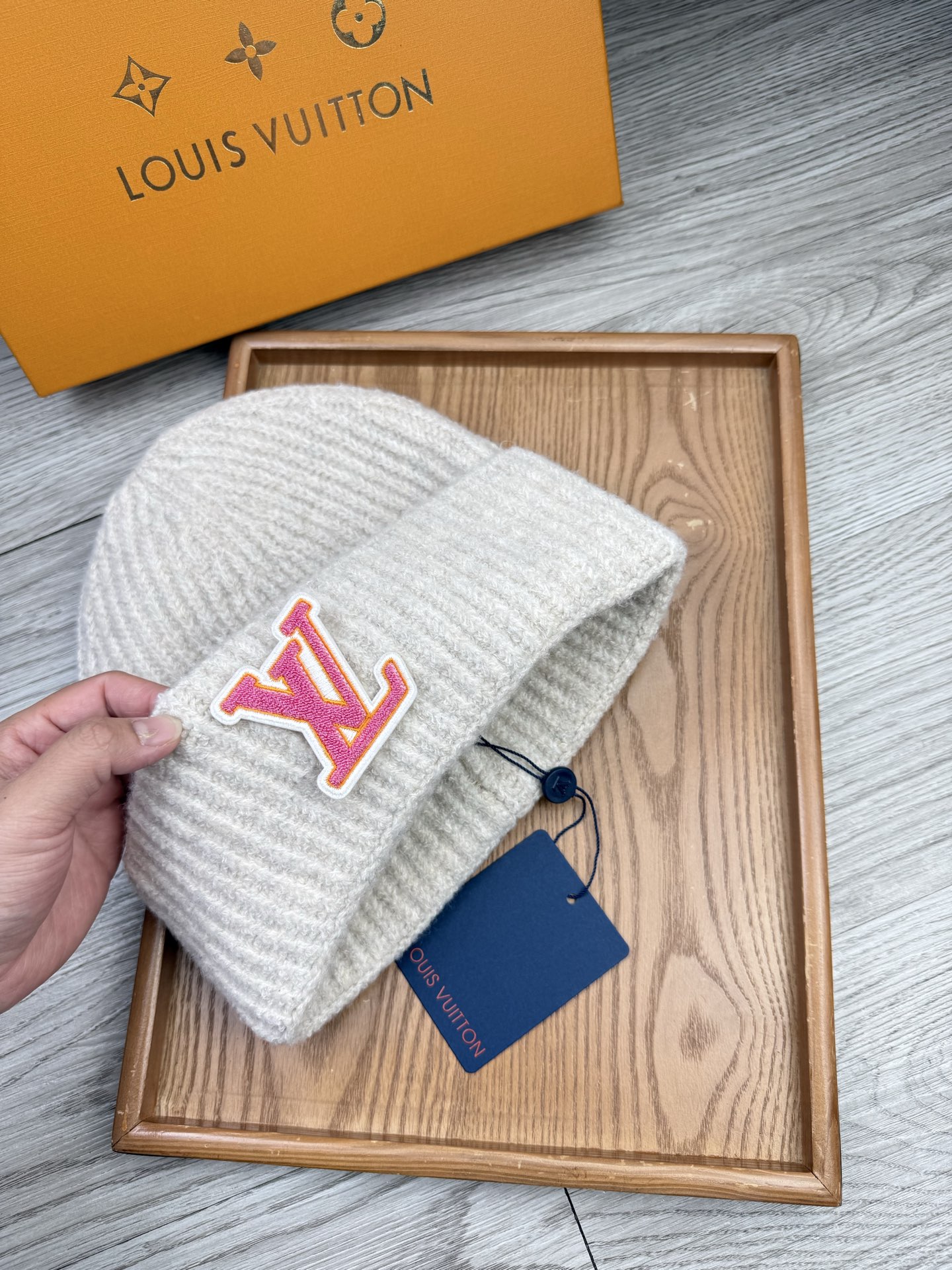 。L家。福利！【细毛线针织单帽】新款上架，特别实惠的一个系列帽子，面料：细毛线。密度紧致！毛线针织面料手