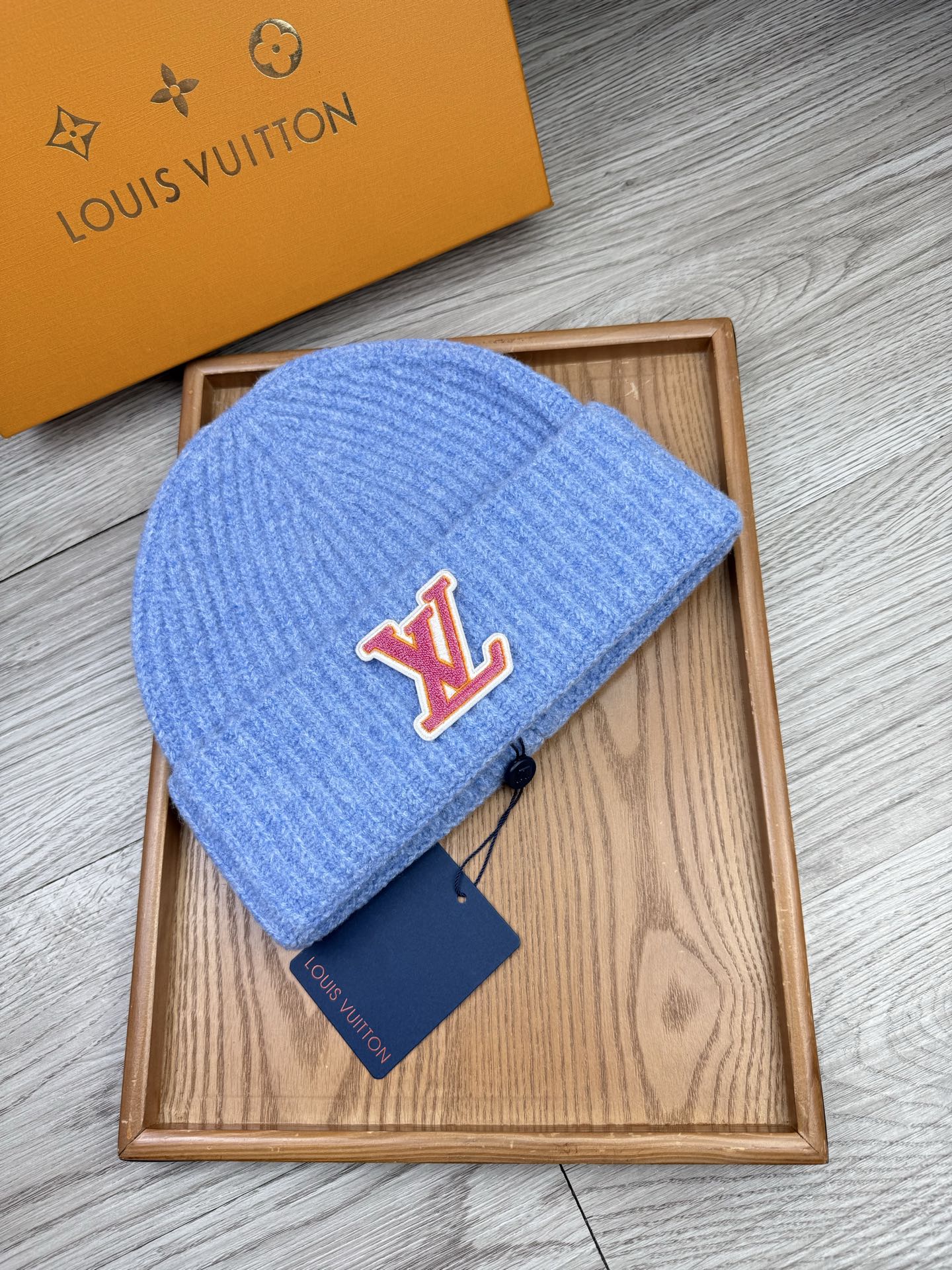 。L家。福利！【细毛线针织单帽】新款上架，特别实惠的一个系列帽子，面料：细毛线。密度紧致！毛线针织面料手