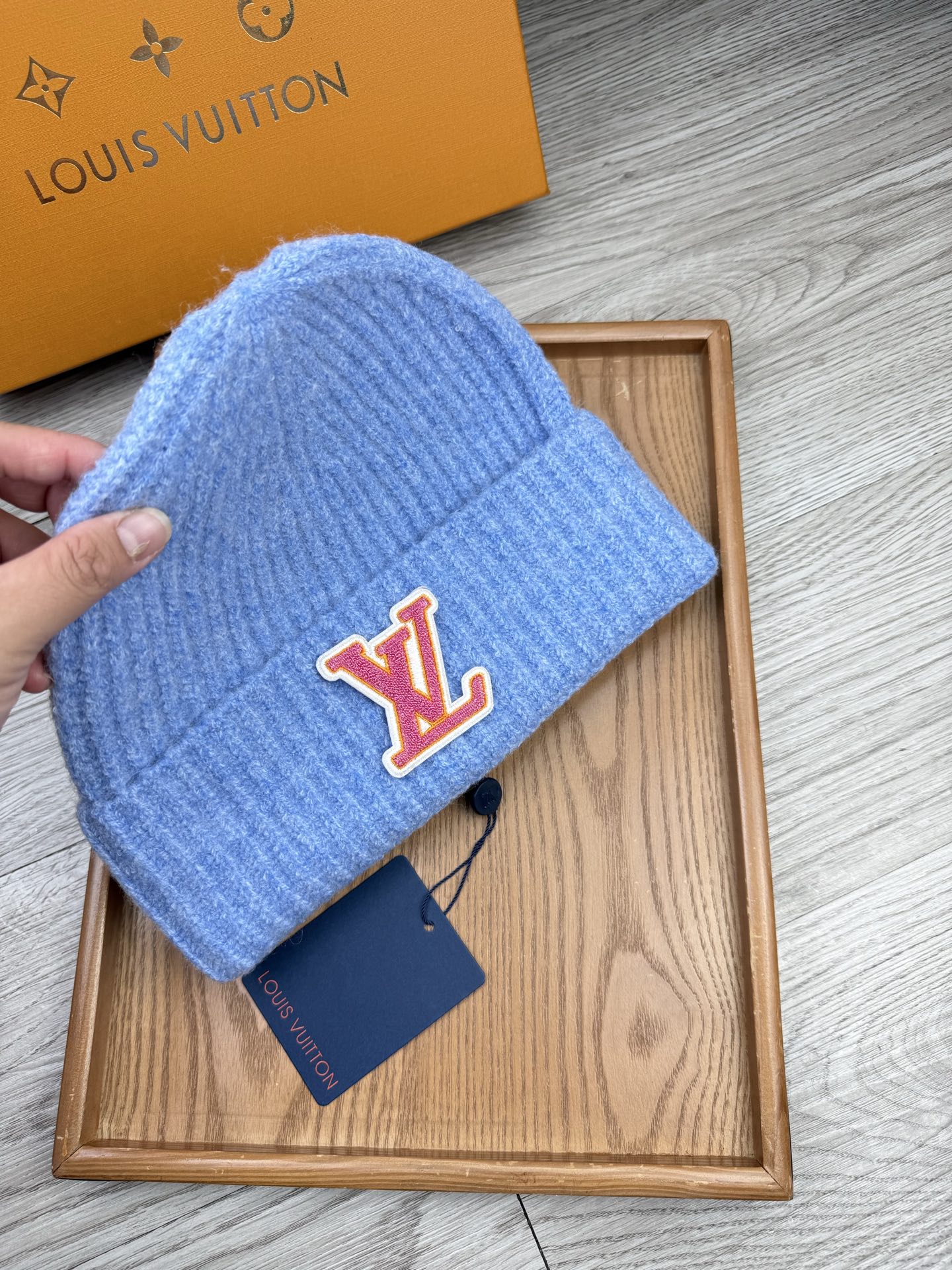 。L家。福利！【细毛线针织单帽】新款上架，特别实惠的一个系列帽子，面料：细毛线。密度紧致！毛线针织面料手