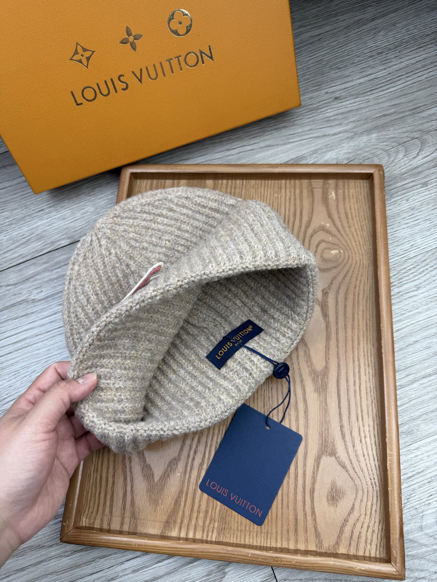 。L家。福利！【细毛线针织单帽】新款上架，特别实惠的一个系列帽子，面料：细毛线。密度紧致！毛线针织面料手