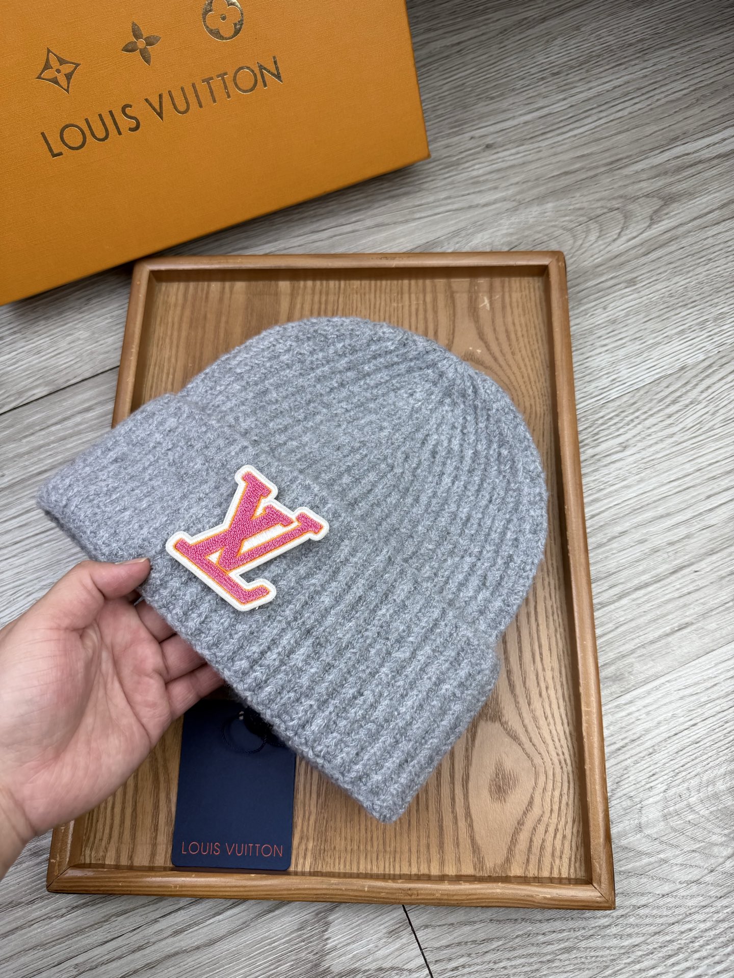 。L家。福利！【细毛线针织单帽】新款上架，特别实惠的一个系列帽子，面料：细毛线。密度紧致！毛线针织面料手