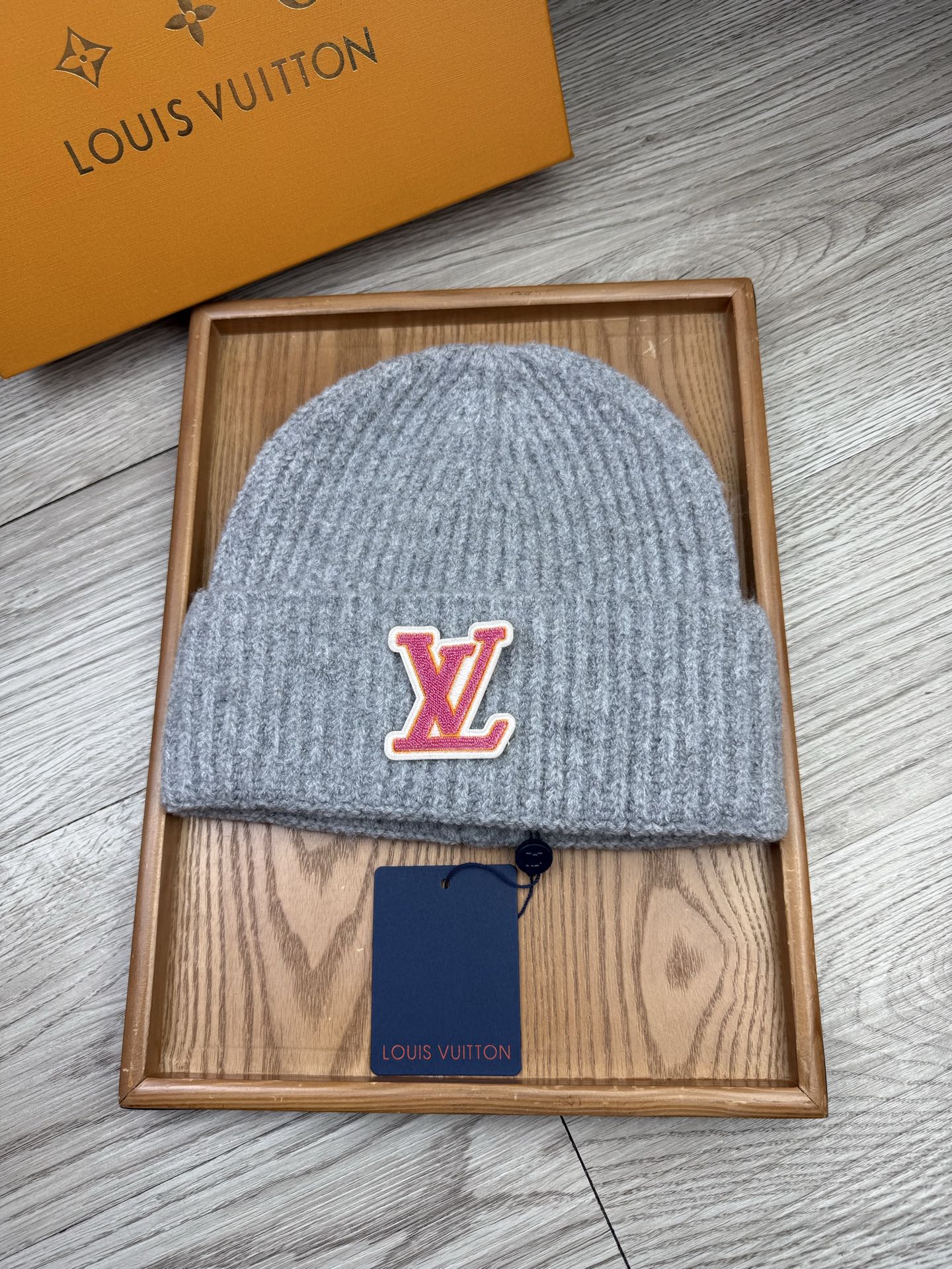 。L家。福利！【细毛线针织单帽】新款上架，特别实惠的一个系列帽子，面料：细毛线。密度紧致！毛线针织面料手