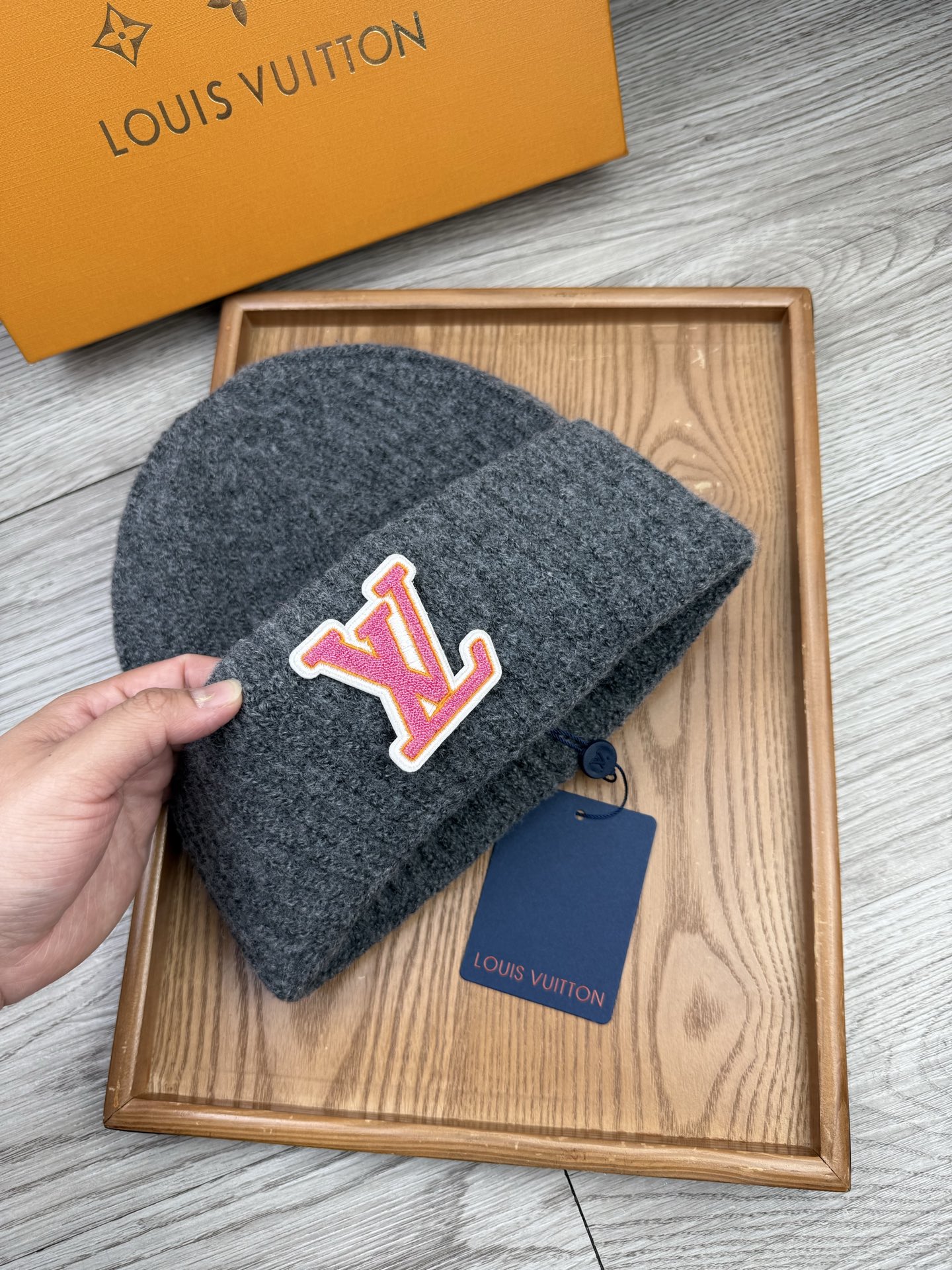 。L家。福利！【细毛线针织单帽】新款上架，特别实惠的一个系列帽子，面料：细毛线。密度紧致！毛线针织面料手