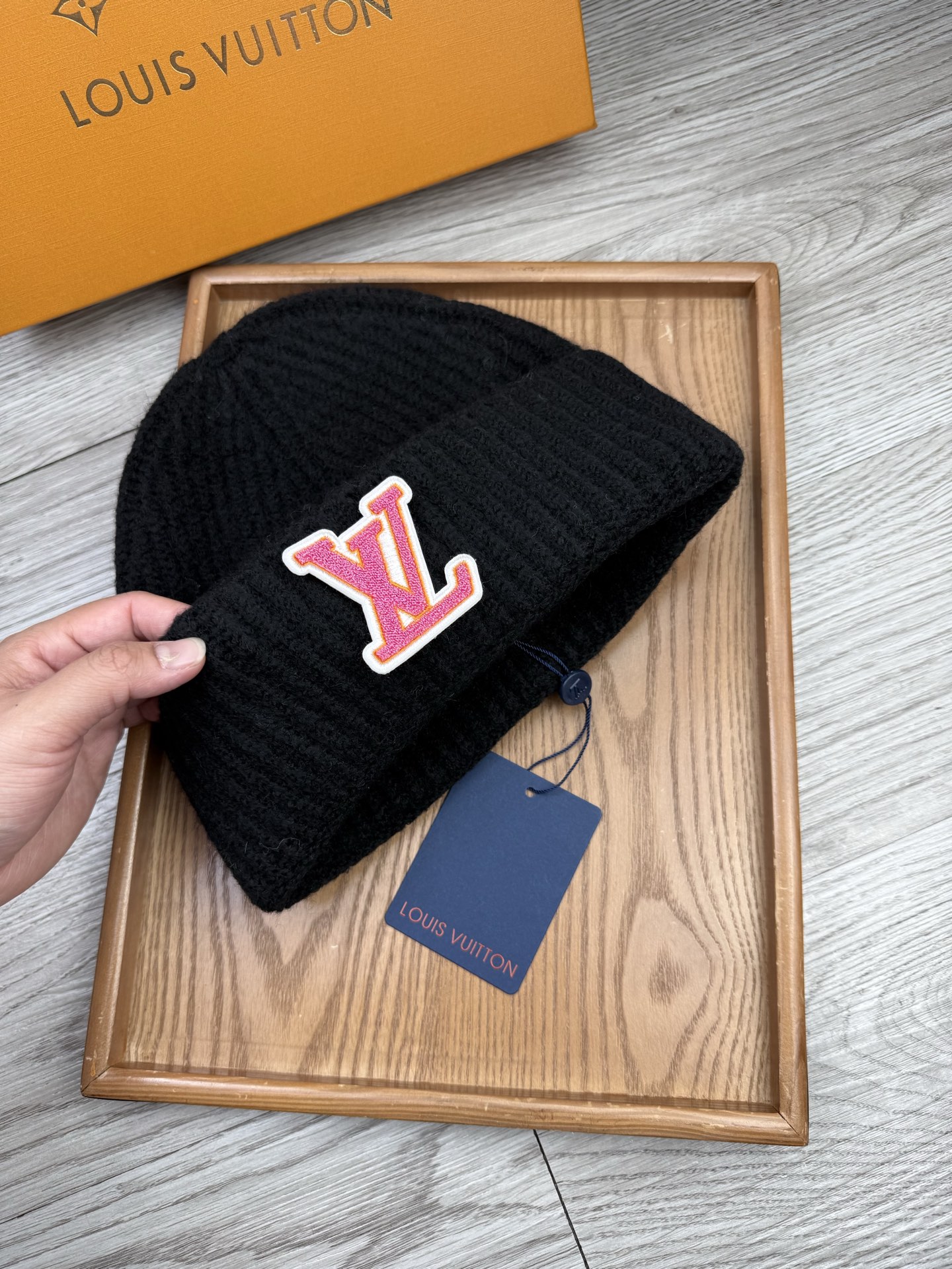 。L家。福利！【细毛线针织单帽】新款上架，特别实惠的一个系列帽子，面料：细毛线。密度紧致！毛线针织面料手