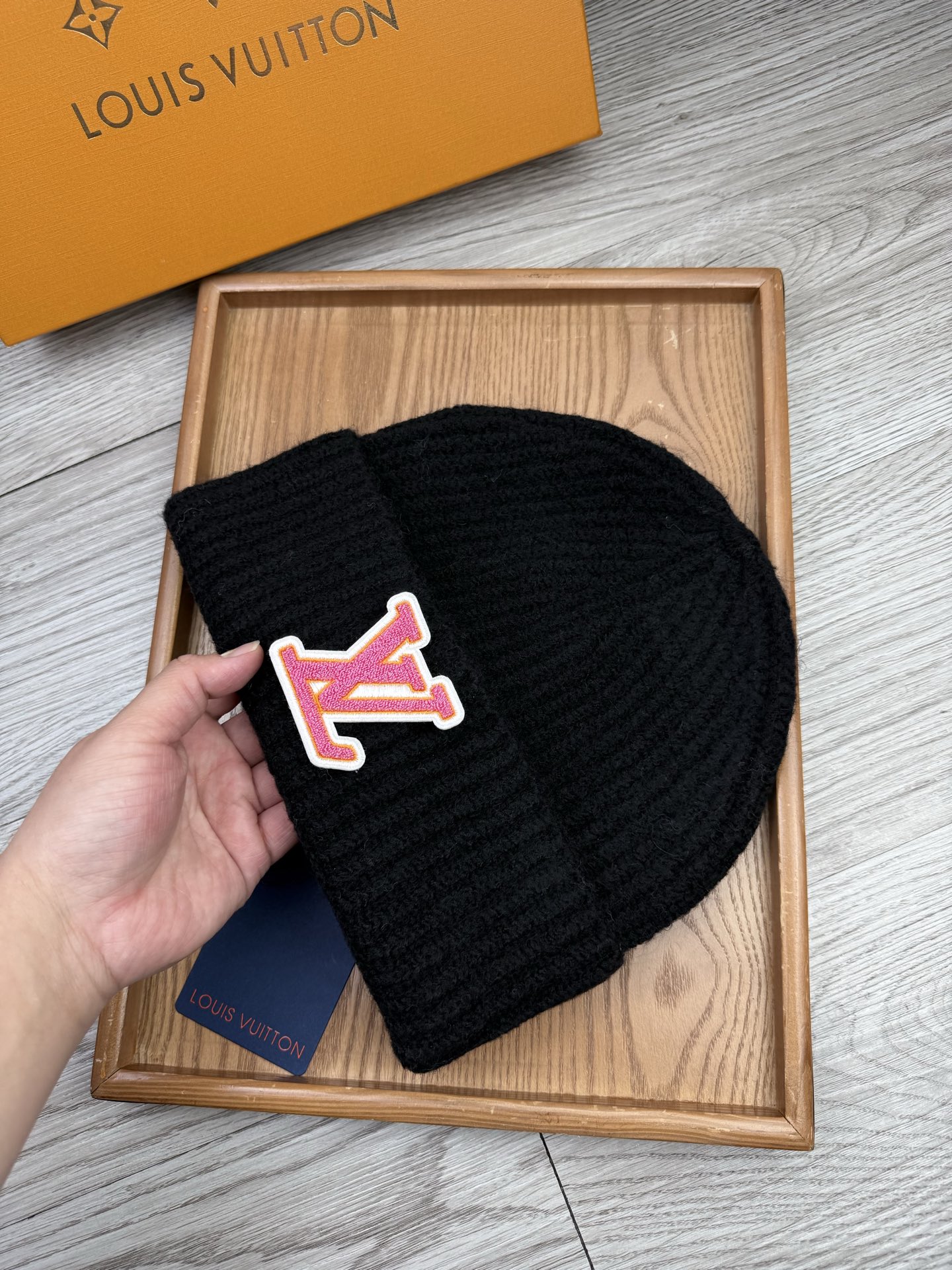 。L家。福利！【细毛线针织单帽】新款上架，特别实惠的一个系列帽子，面料：细毛线。密度紧致！毛线针织面料手