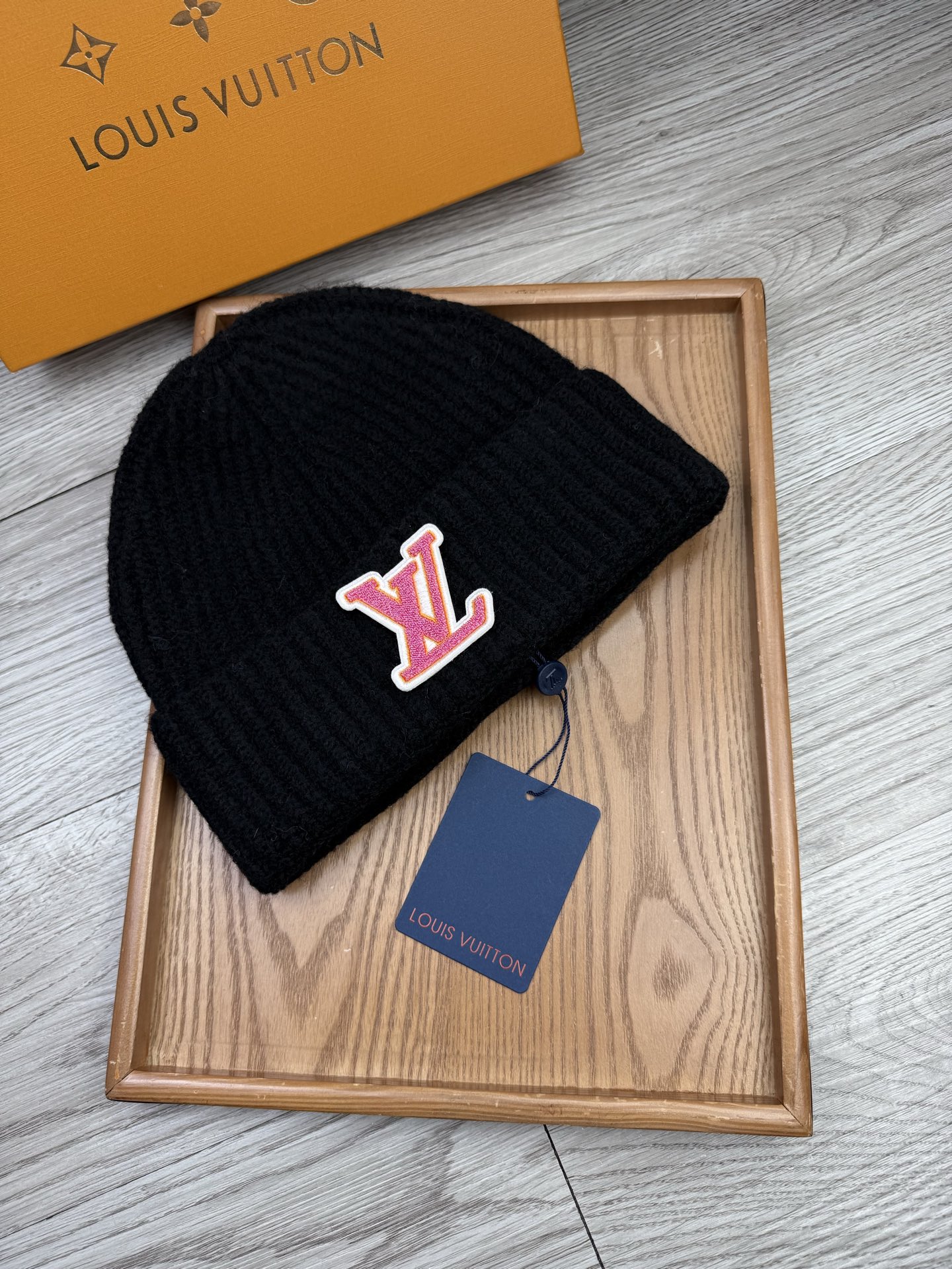 。L家。福利！【细毛线针织单帽】新款上架，特别实惠的一个系列帽子，面料：细毛线。密度紧致！毛线针织面料手