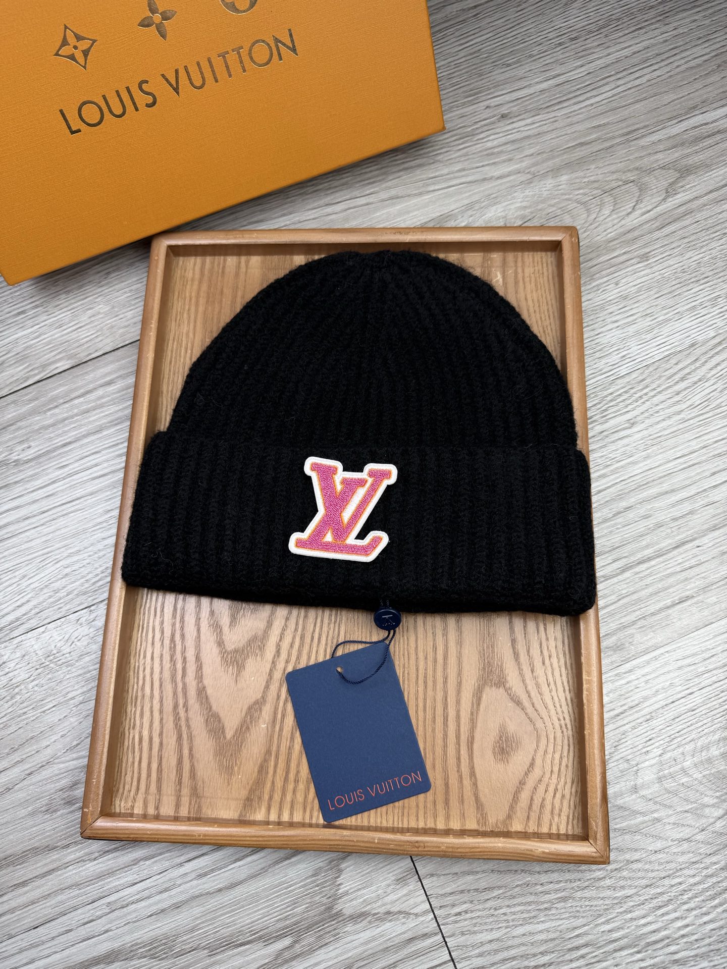 。L家。福利！【细毛线针织单帽】新款上架，特别实惠的一个系列帽子，面料：细毛线。密度紧致！毛线针织面料手