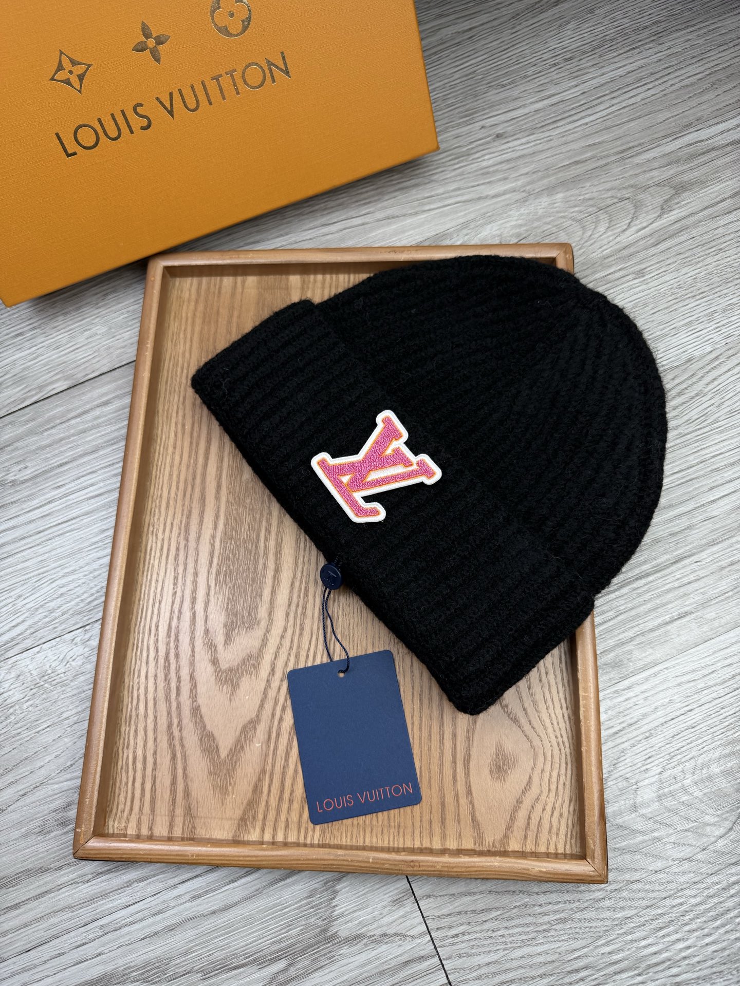 。L家。福利！【细毛线针织单帽】新款上架，特别实惠的一个系列帽子，面料：细毛线。密度紧致！毛线针织面料手