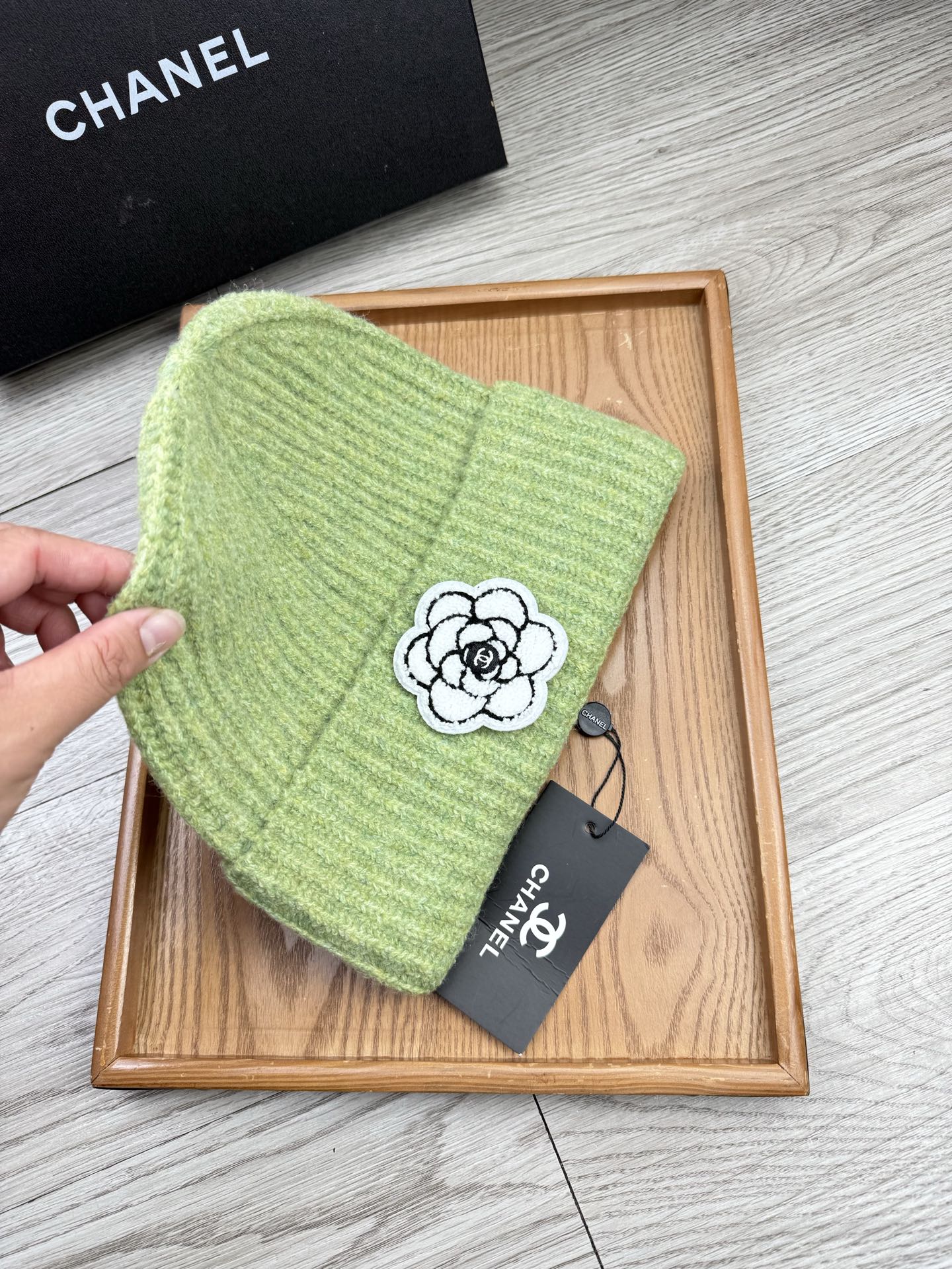 。C家。福利！【细毛线针织单帽】新款上架，特别实惠的一个系列帽子，面料：细毛线。密度紧致！毛线针织面料手