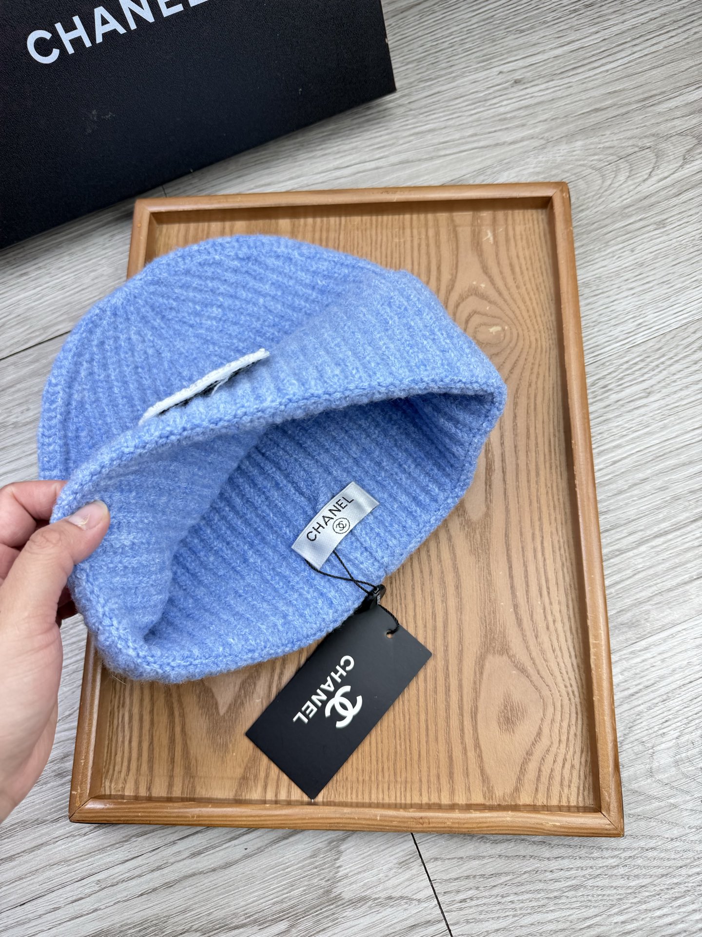 。C家。福利！【细毛线针织单帽】新款上架，特别实惠的一个系列帽子，面料：细毛线。密度紧致！毛线针织面料手