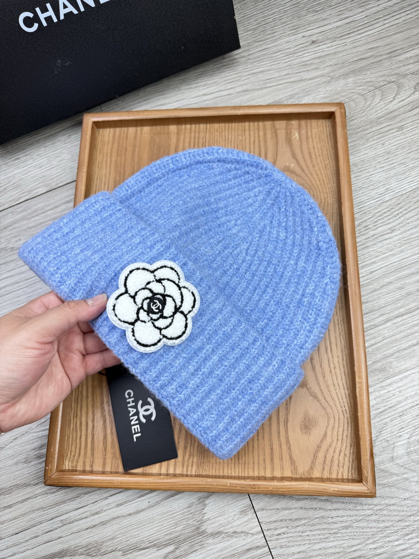 。C家。福利！【细毛线针织单帽】新款上架，特别实惠的一个系列帽子，面料：细毛线。密度紧致！毛线针织面料手