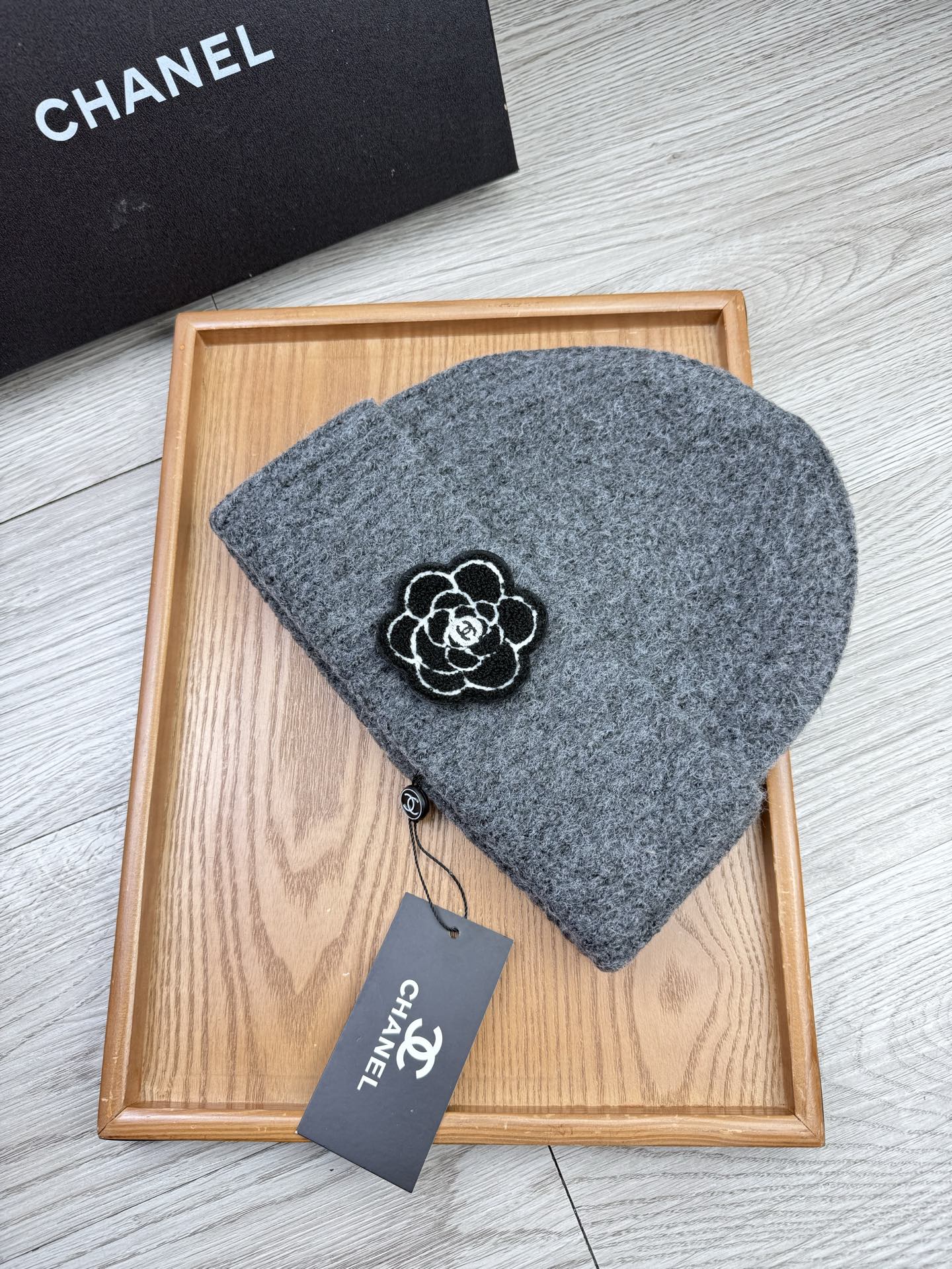 。C家。福利！【细毛线针织单帽】新款上架，特别实惠的一个系列帽子，面料：细毛线。密度紧致！毛线针织面料手