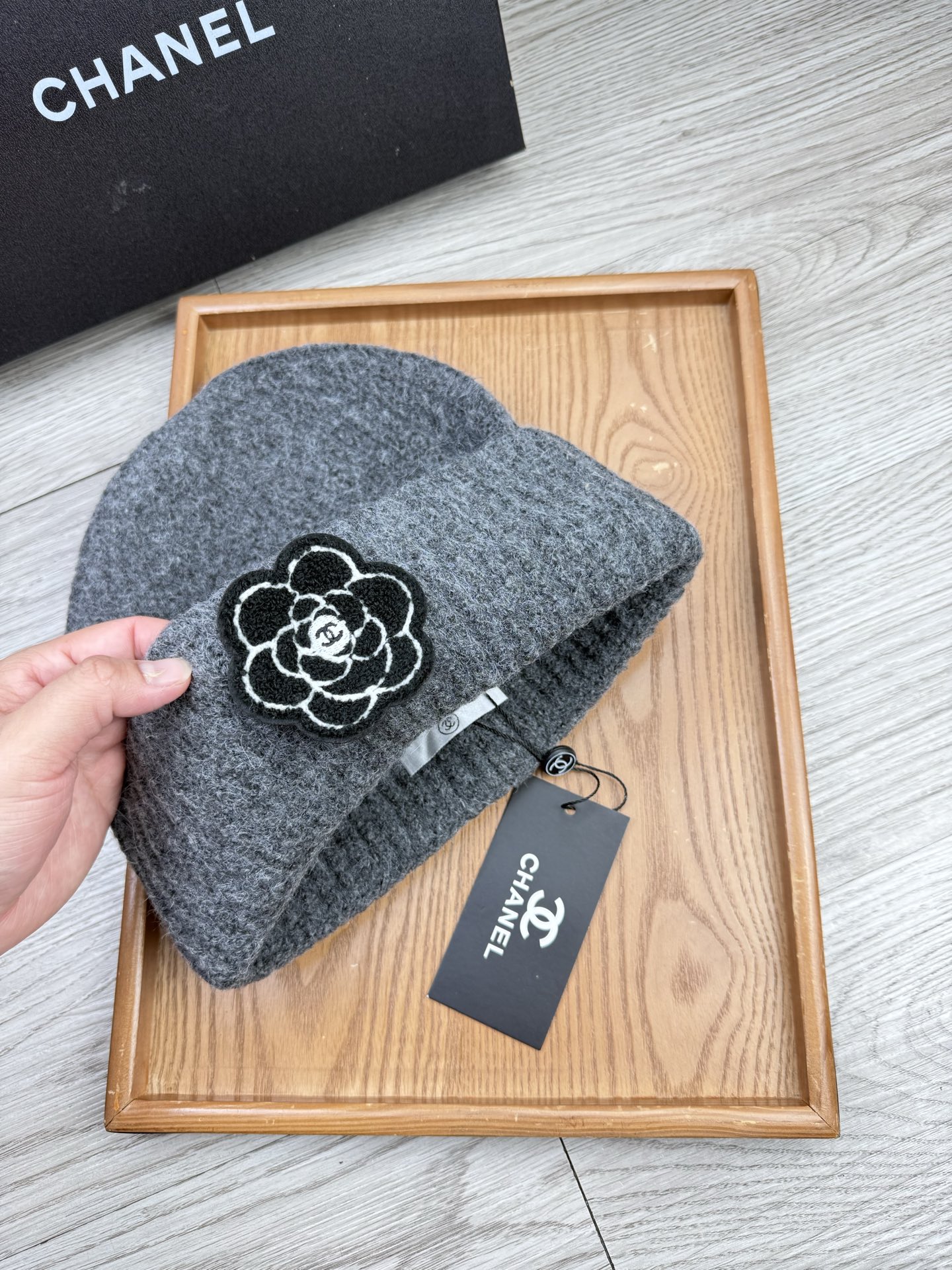 。C家。福利！【细毛线针织单帽】新款上架，特别实惠的一个系列帽子，面料：细毛线。密度紧致！毛线针织面料手