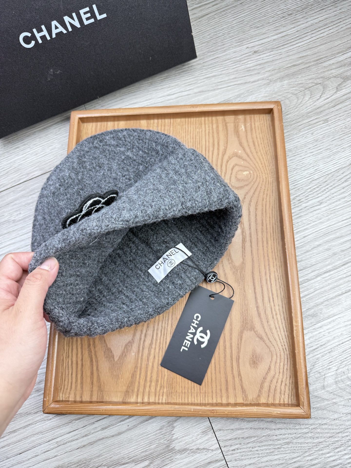 。C家。福利！【细毛线针织单帽】新款上架，特别实惠的一个系列帽子，面料：细毛线。密度紧致！毛线针织面料手