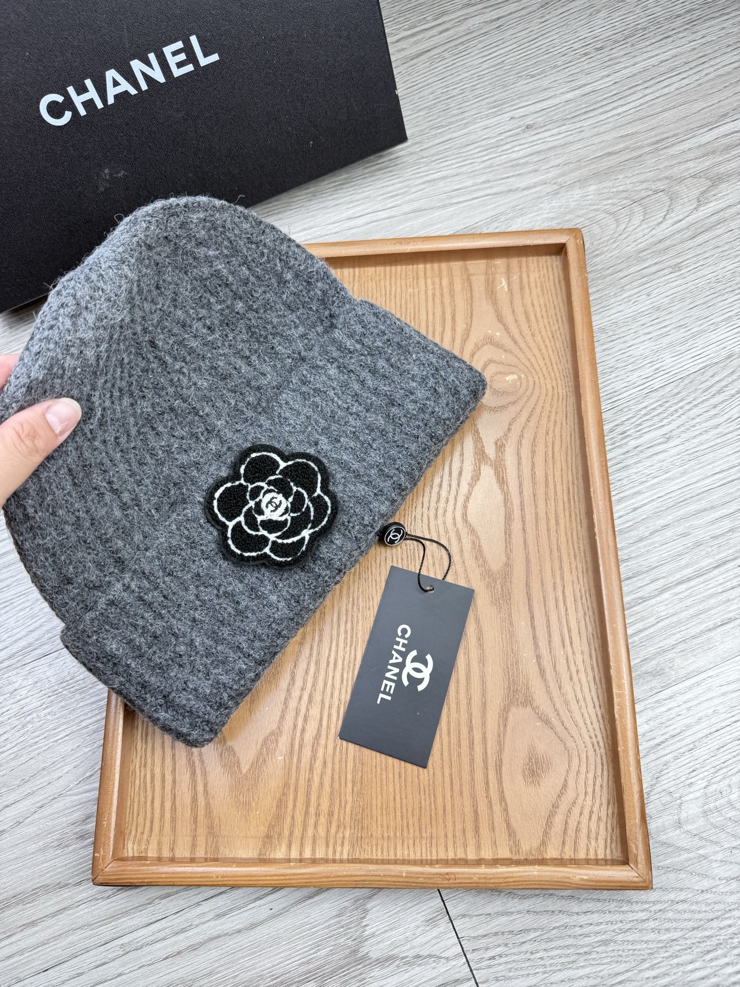 。C家。福利！【细毛线针织单帽】新款上架，特别实惠的一个系列帽子，面料：细毛线。密度紧致！毛线针织面料手