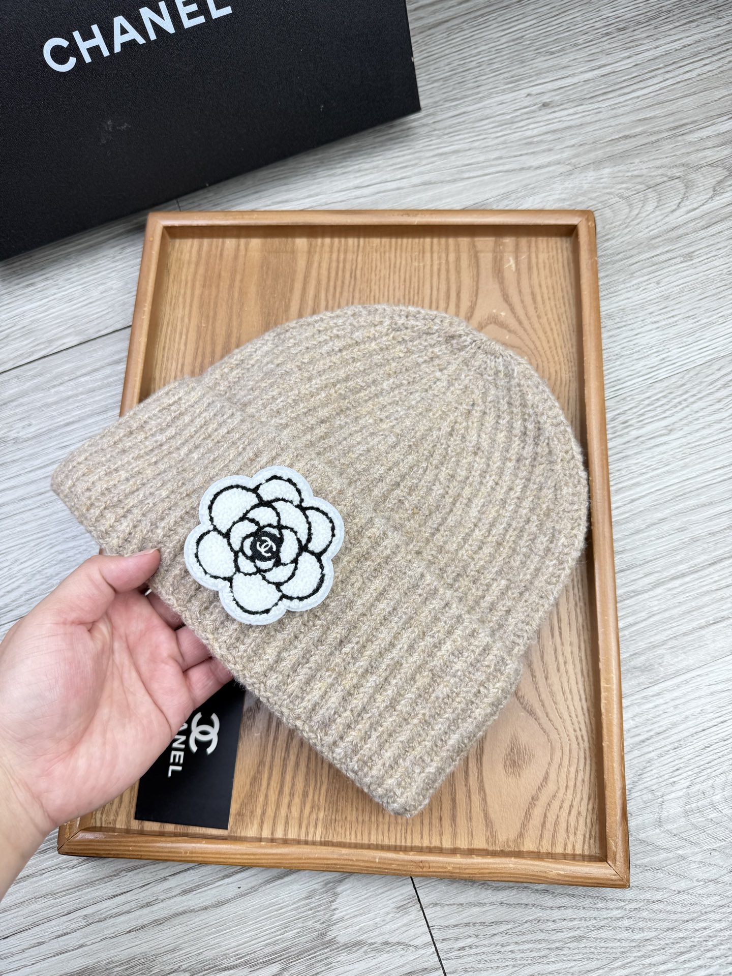 。C家。福利！【细毛线针织单帽】新款上架，特别实惠的一个系列帽子，面料：细毛线。密度紧致！毛线针织面料手