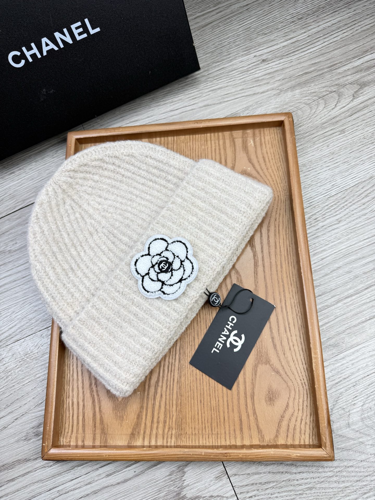 。C家。福利！【细毛线针织单帽】新款上架，特别实惠的一个系列帽子，面料：细毛线。密度紧致！毛线针织面料手