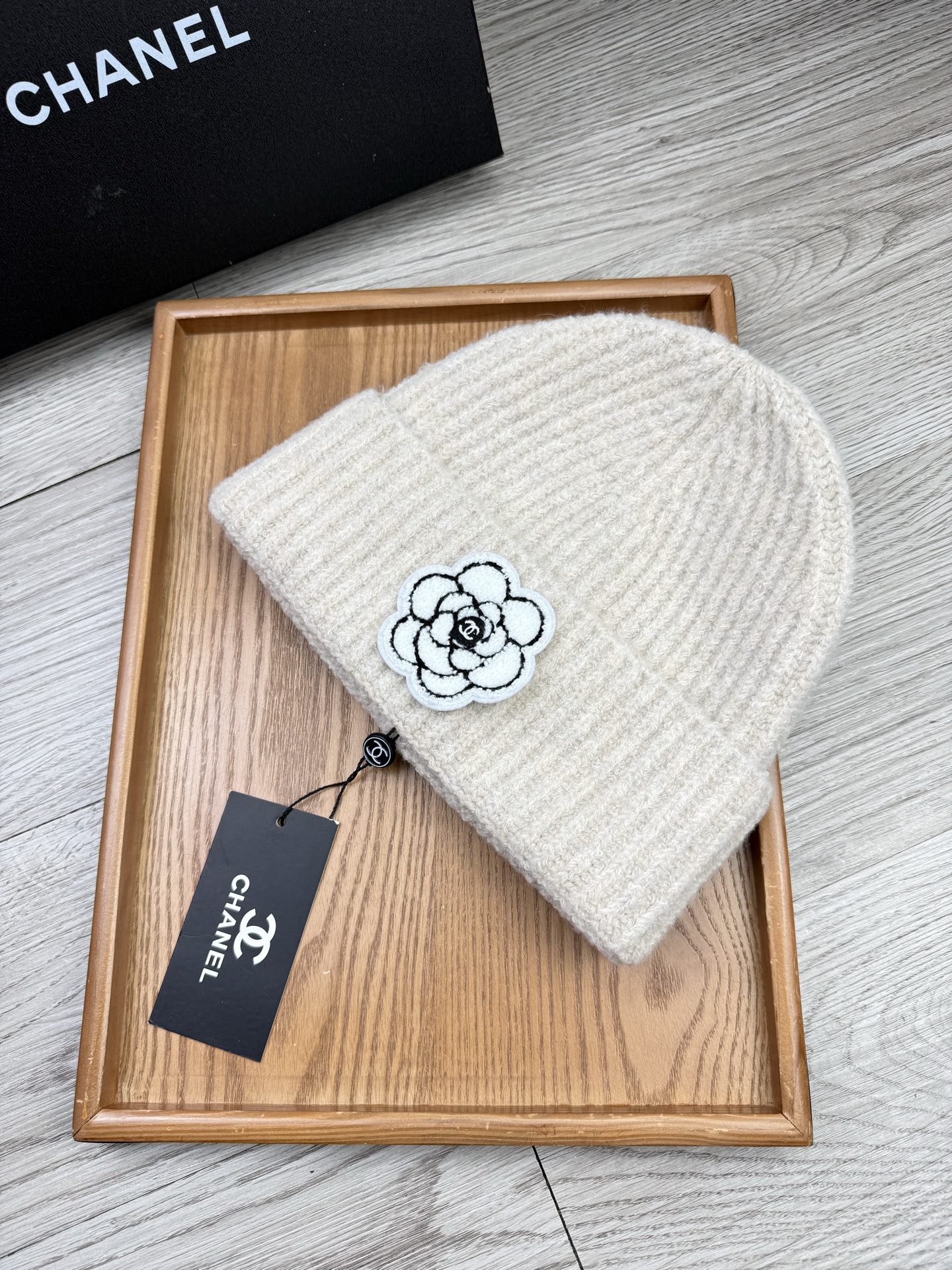 。C家。福利！【细毛线针织单帽】新款上架，特别实惠的一个系列帽子，面料：细毛线。密度紧致！毛线针织面料手