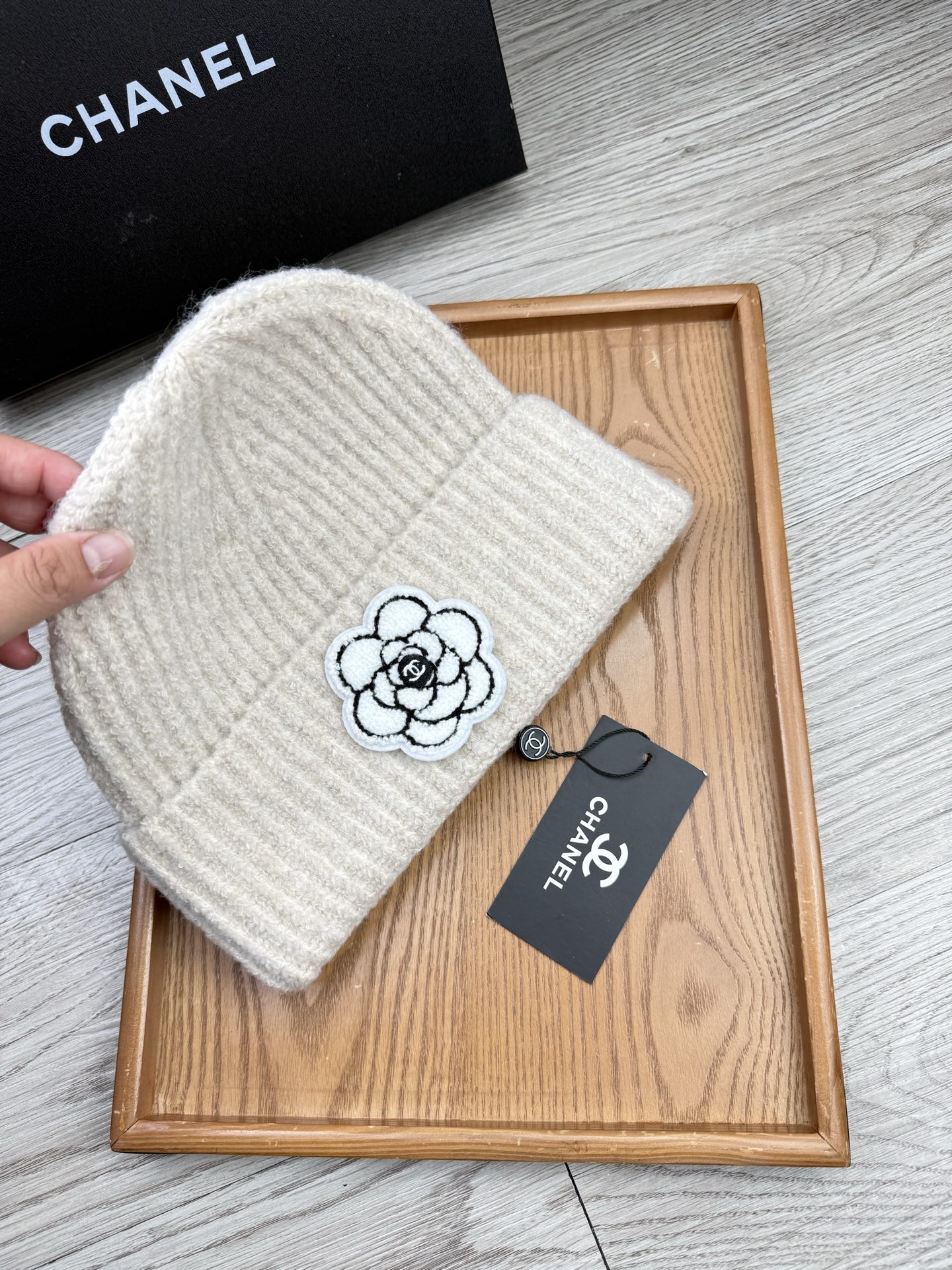 。C家。福利！【细毛线针织单帽】新款上架，特别实惠的一个系列帽子，面料：细毛线。密度紧致！毛线针织面料手