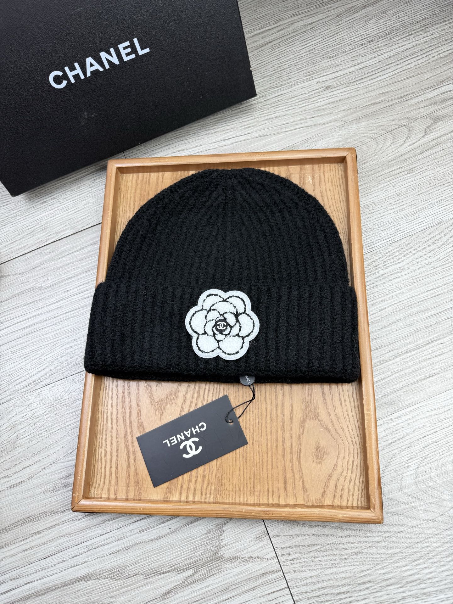 。C家。福利！【细毛线针织单帽】新款上架，特别实惠的一个系列帽子，面料：细毛线。密度紧致！毛线针织面料手