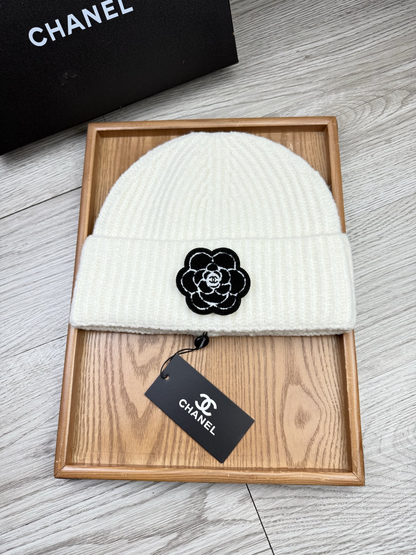 。C家。福利！【细毛线针织单帽】新款上架，特别实惠的一个系列帽子，面料：细毛线。密度紧致！毛线针织面料手