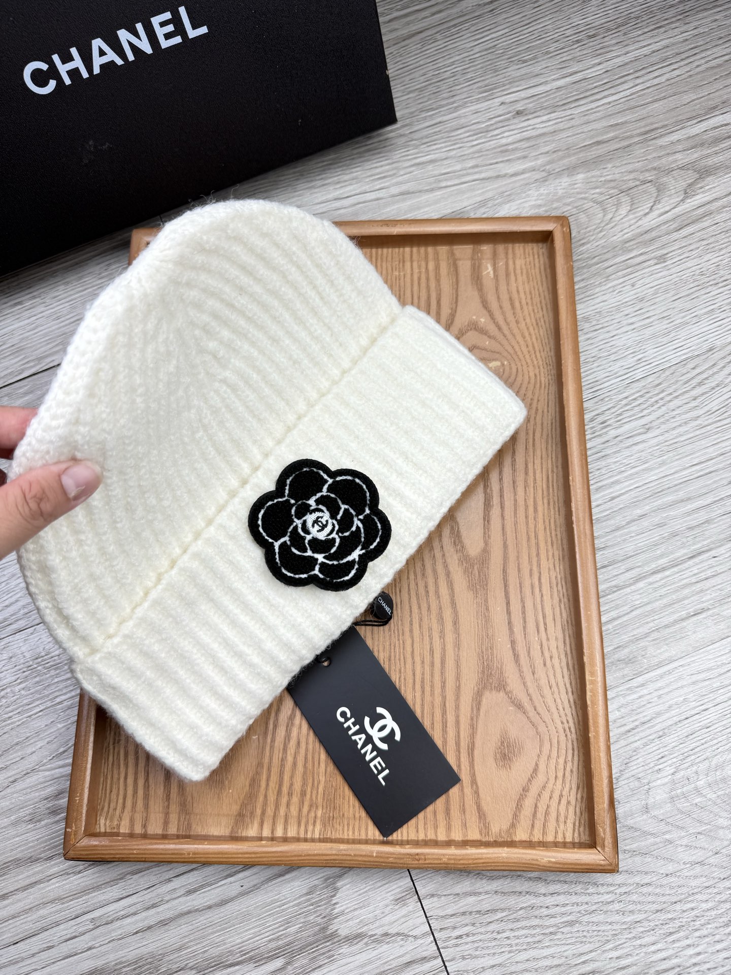 。C家。福利！【细毛线针织单帽】新款上架，特别实惠的一个系列帽子，面料：细毛线。密度紧致！毛线针织面料手