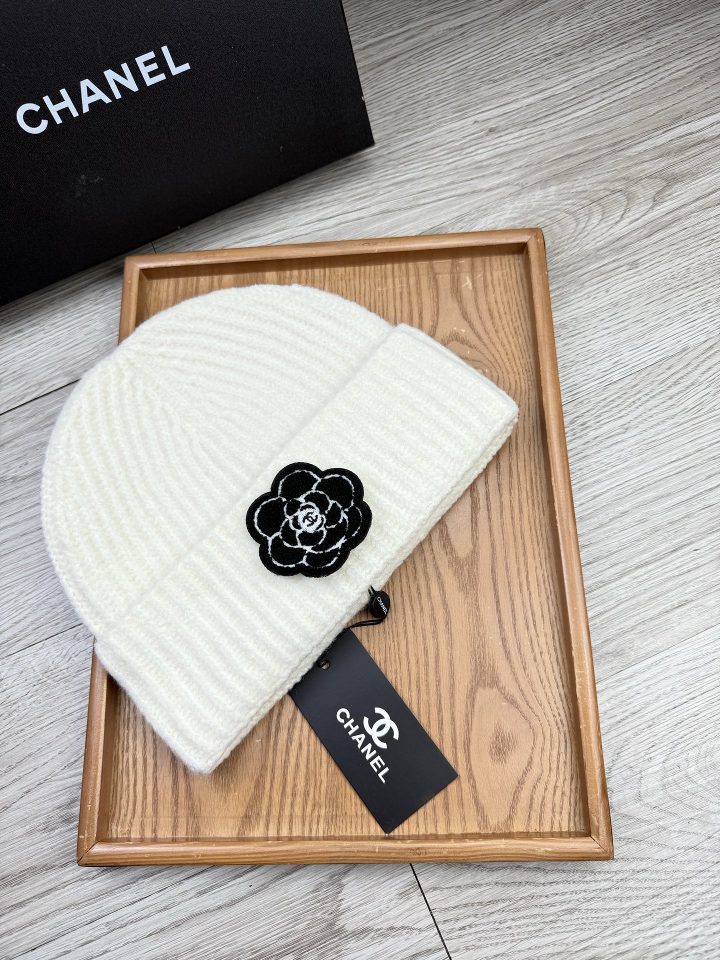 。C家。福利！【细毛线针织单帽】新款上架，特别实惠的一个系列帽子，面料：细毛线。密度紧致！毛线针织面料手