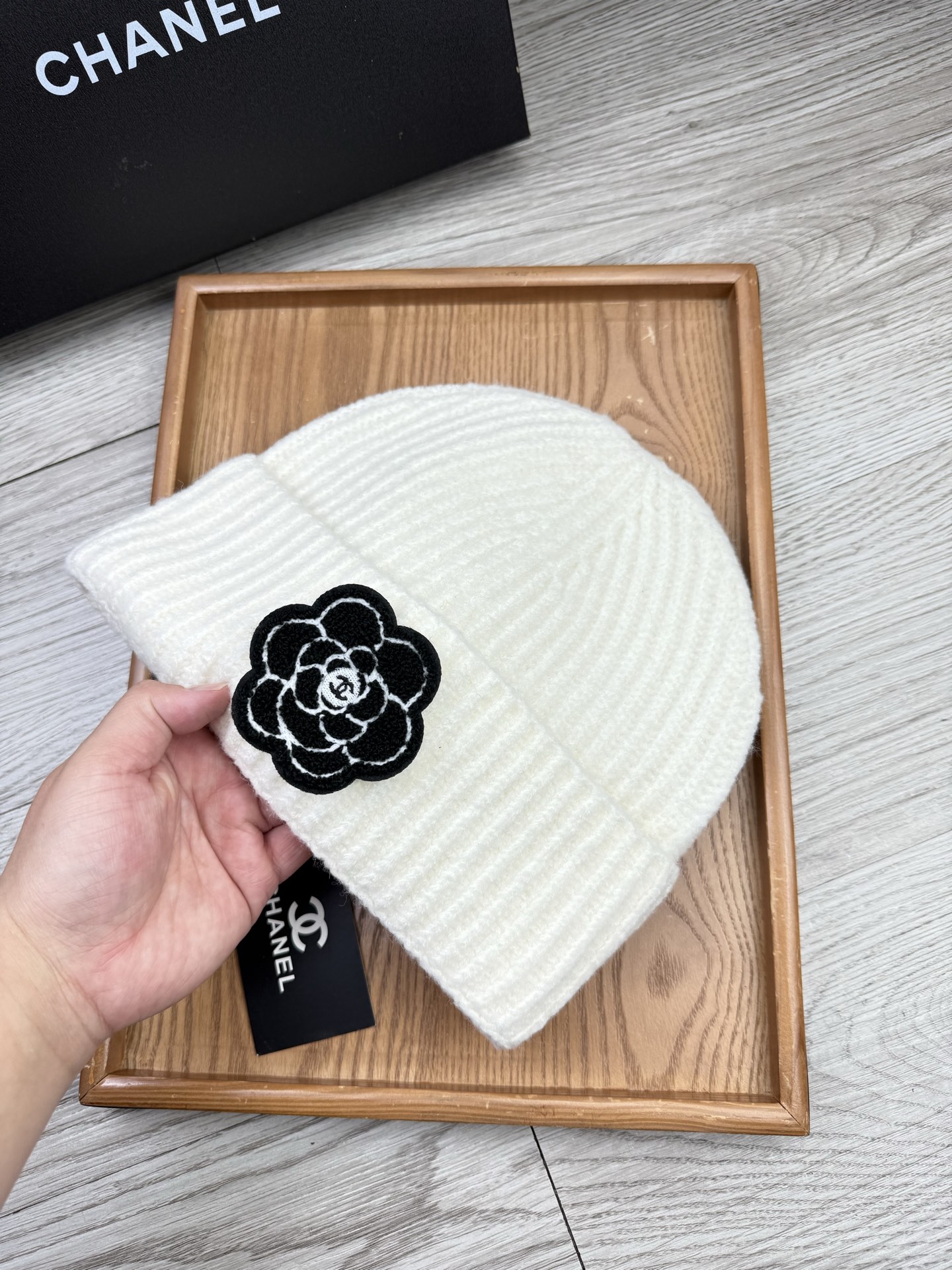 。C家。福利！【细毛线针织单帽】新款上架，特别实惠的一个系列帽子，面料：细毛线。密度紧致！毛线针织面料手