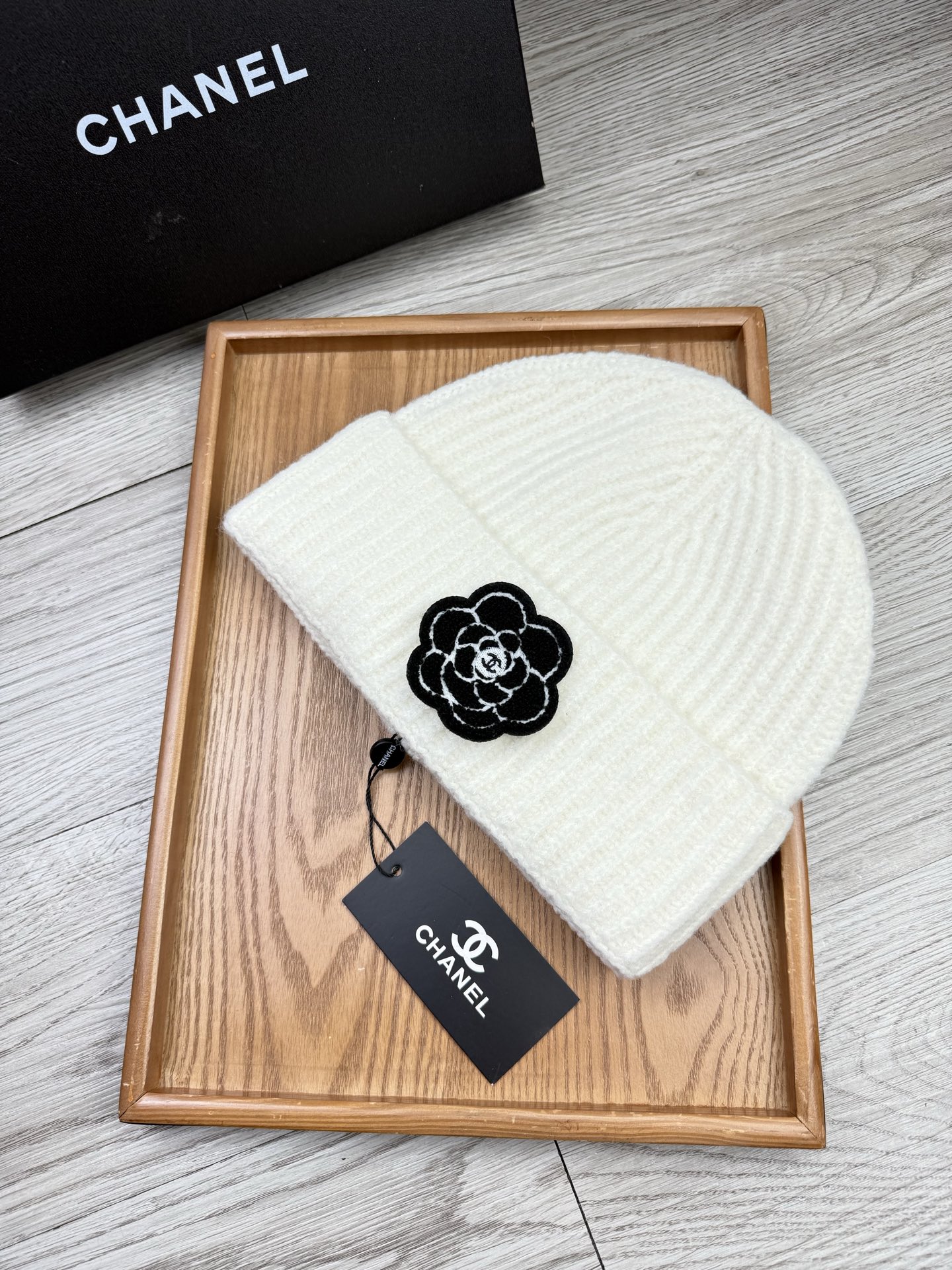 。C家。福利！【细毛线针织单帽】新款上架，特别实惠的一个系列帽子，面料：细毛线。密度紧致！毛线针织面料手