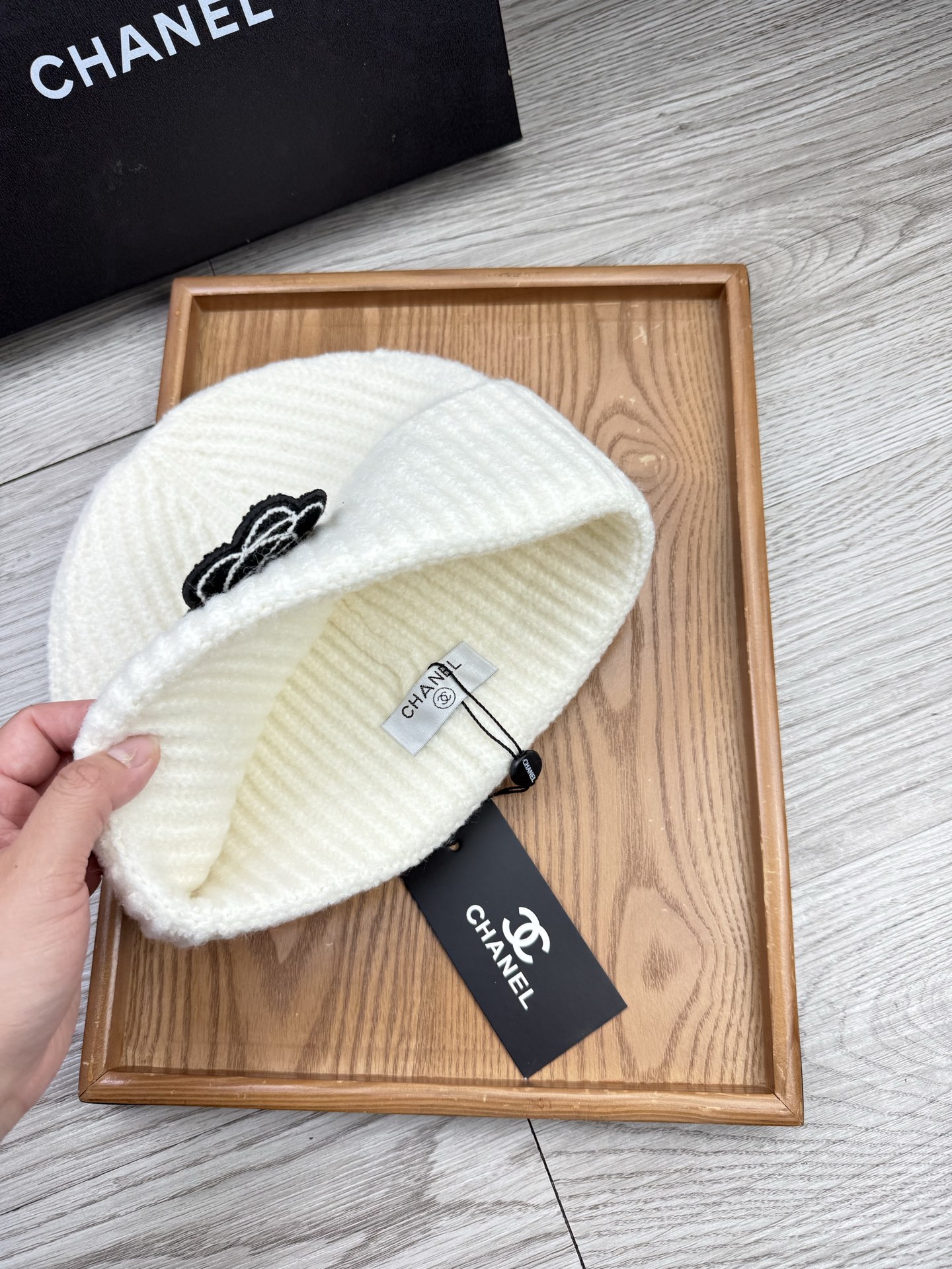 。C家。福利！【细毛线针织单帽】新款上架，特别实惠的一个系列帽子，面料：细毛线。密度紧致！毛线针织面料手