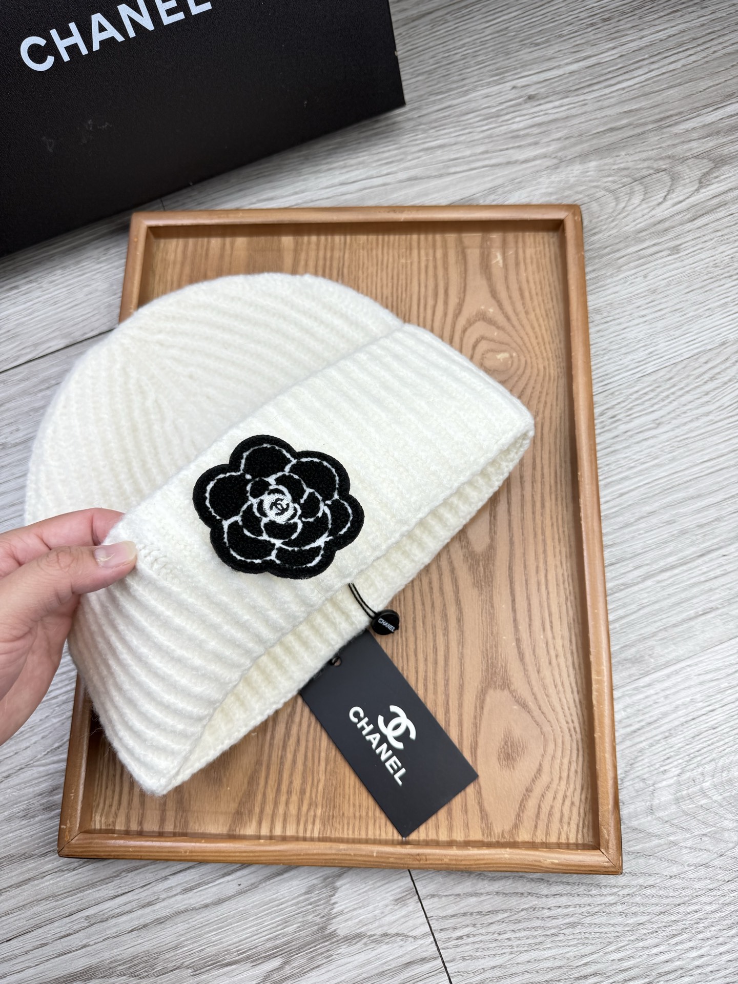 。C家。福利！【细毛线针织单帽】新款上架，特别实惠的一个系列帽子，面料：细毛线。密度紧致！毛线针织面料手