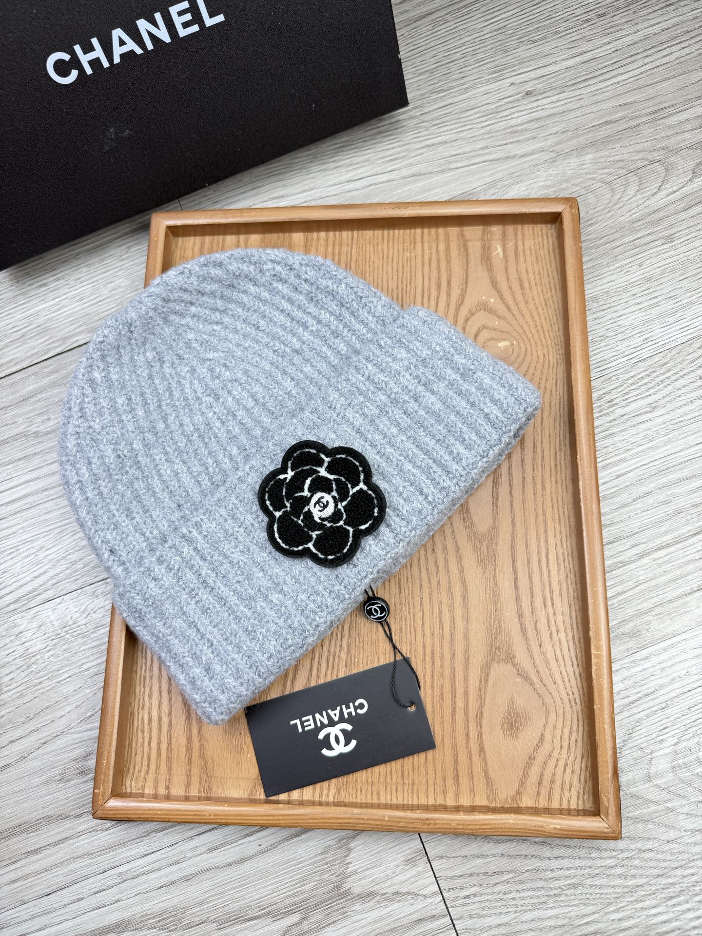 。C家。福利！【细毛线针织单帽】新款上架，特别实惠的一个系列帽子，面料：细毛线。密度紧致！毛线针织面料手