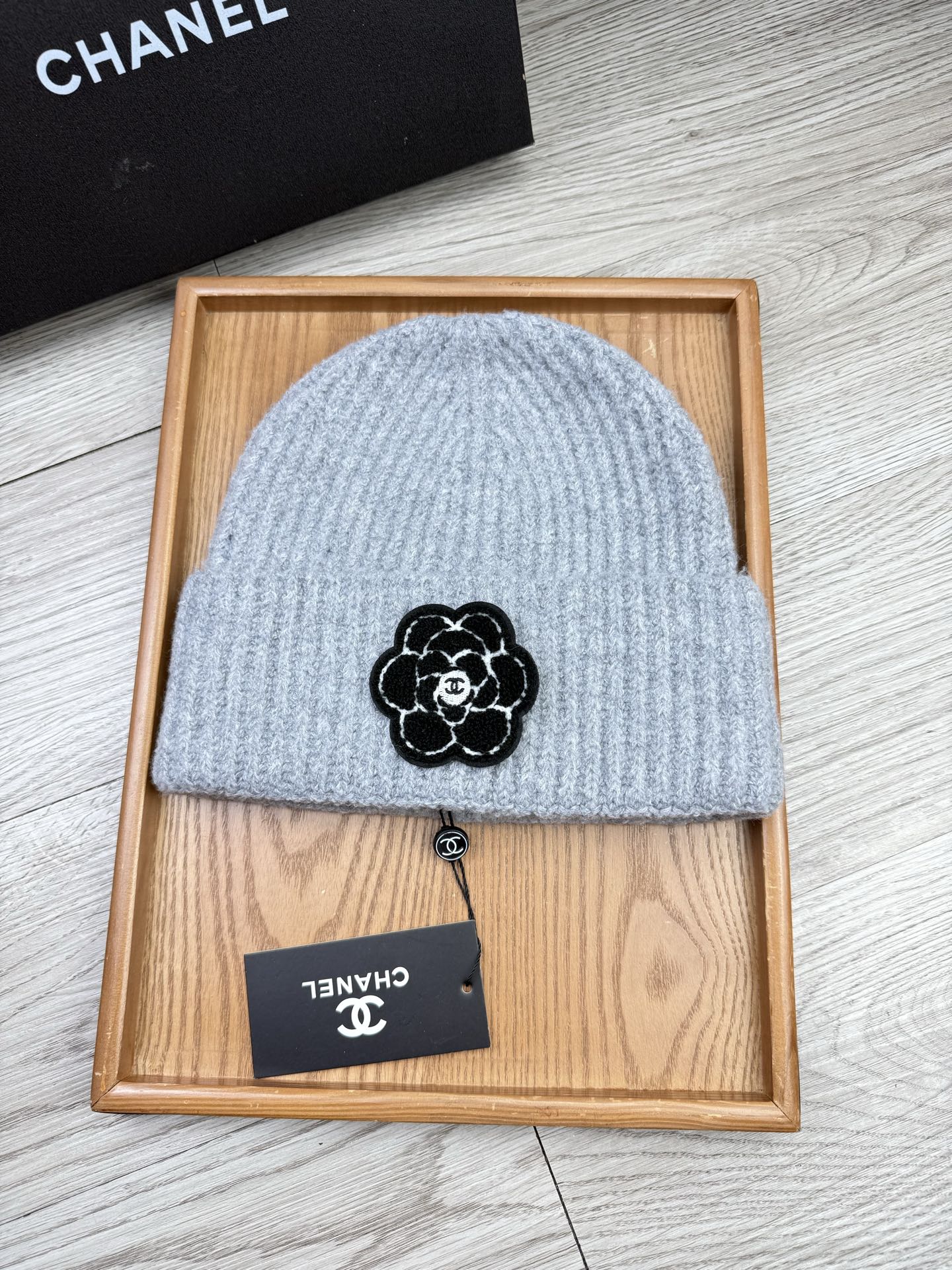 。C家。福利！【细毛线针织单帽】新款上架，特别实惠的一个系列帽子，面料：细毛线。密度紧致！毛线针织面料手