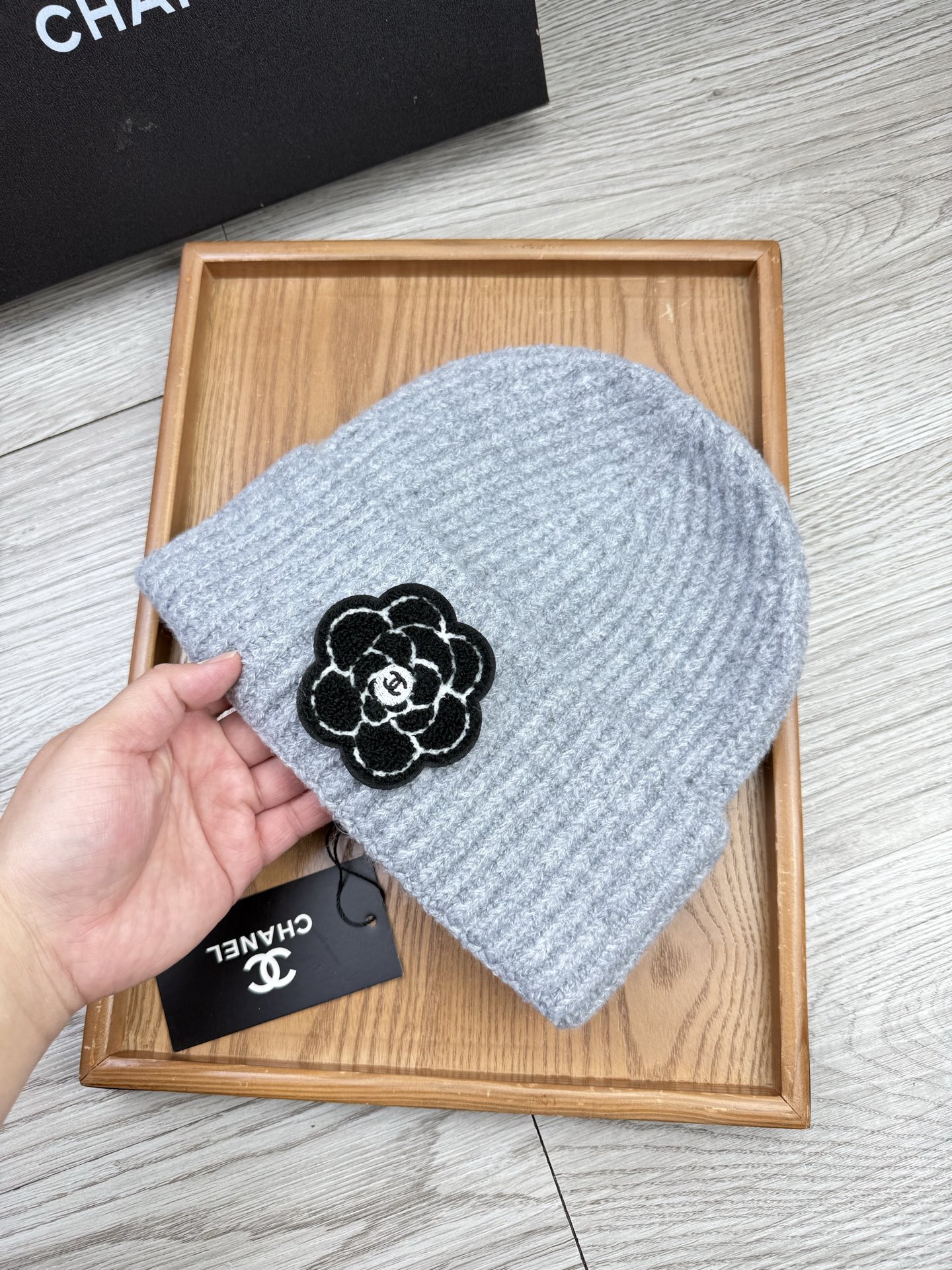 。C家。福利！【细毛线针织单帽】新款上架，特别实惠的一个系列帽子，面料：细毛线。密度紧致！毛线针织面料手