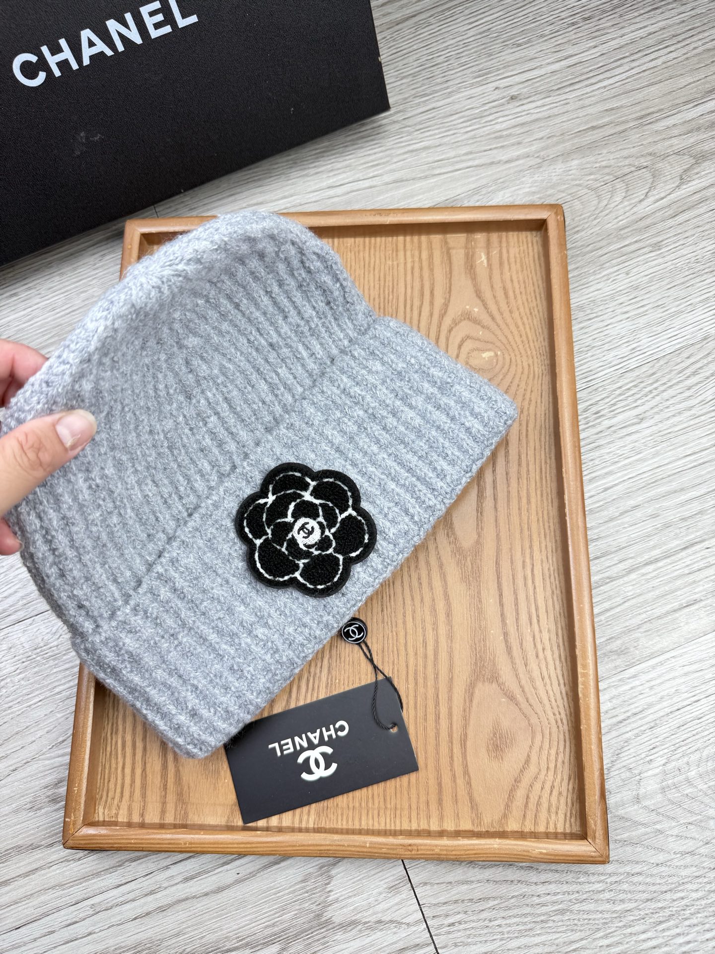 。C家。福利！【细毛线针织单帽】新款上架，特别实惠的一个系列帽子，面料：细毛线。密度紧致！毛线针织面料手