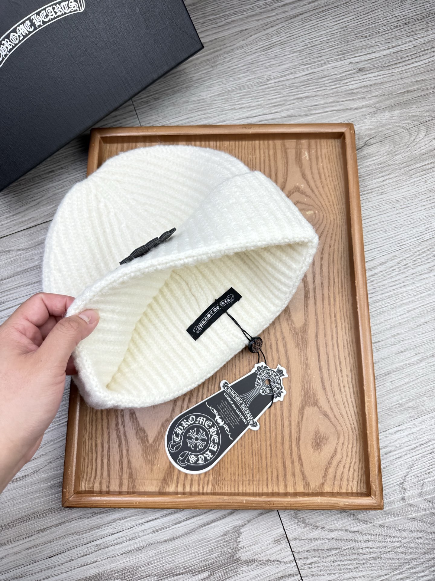 。克罗心。福利！【细毛线针织单帽】新款上架，特别实惠的一个系列帽子，面料：细毛线。密度紧致！毛线针织面料