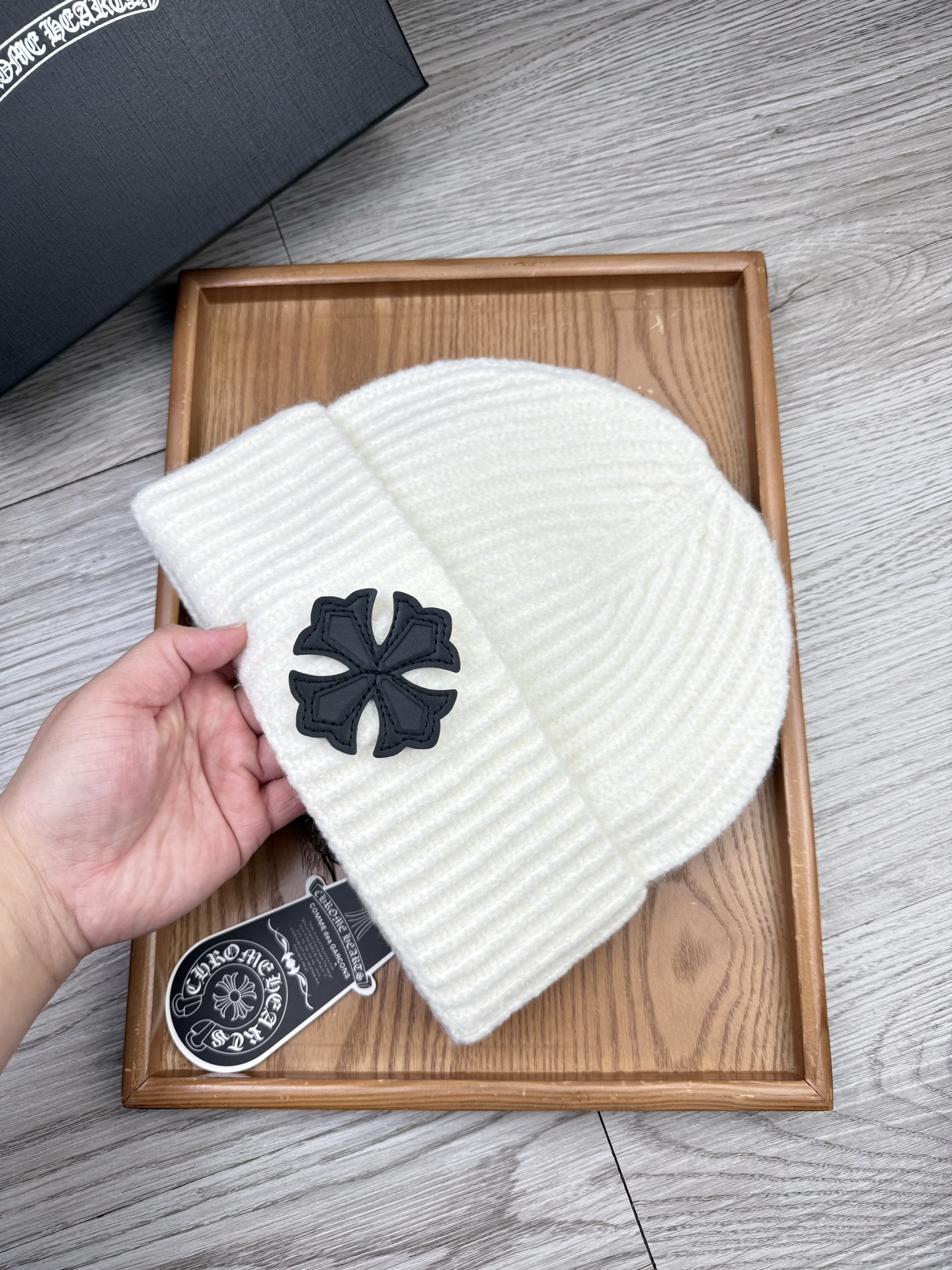 。克罗心。福利！【细毛线针织单帽】新款上架，特别实惠的一个系列帽子，面料：细毛线。密度紧致！毛线针织面料