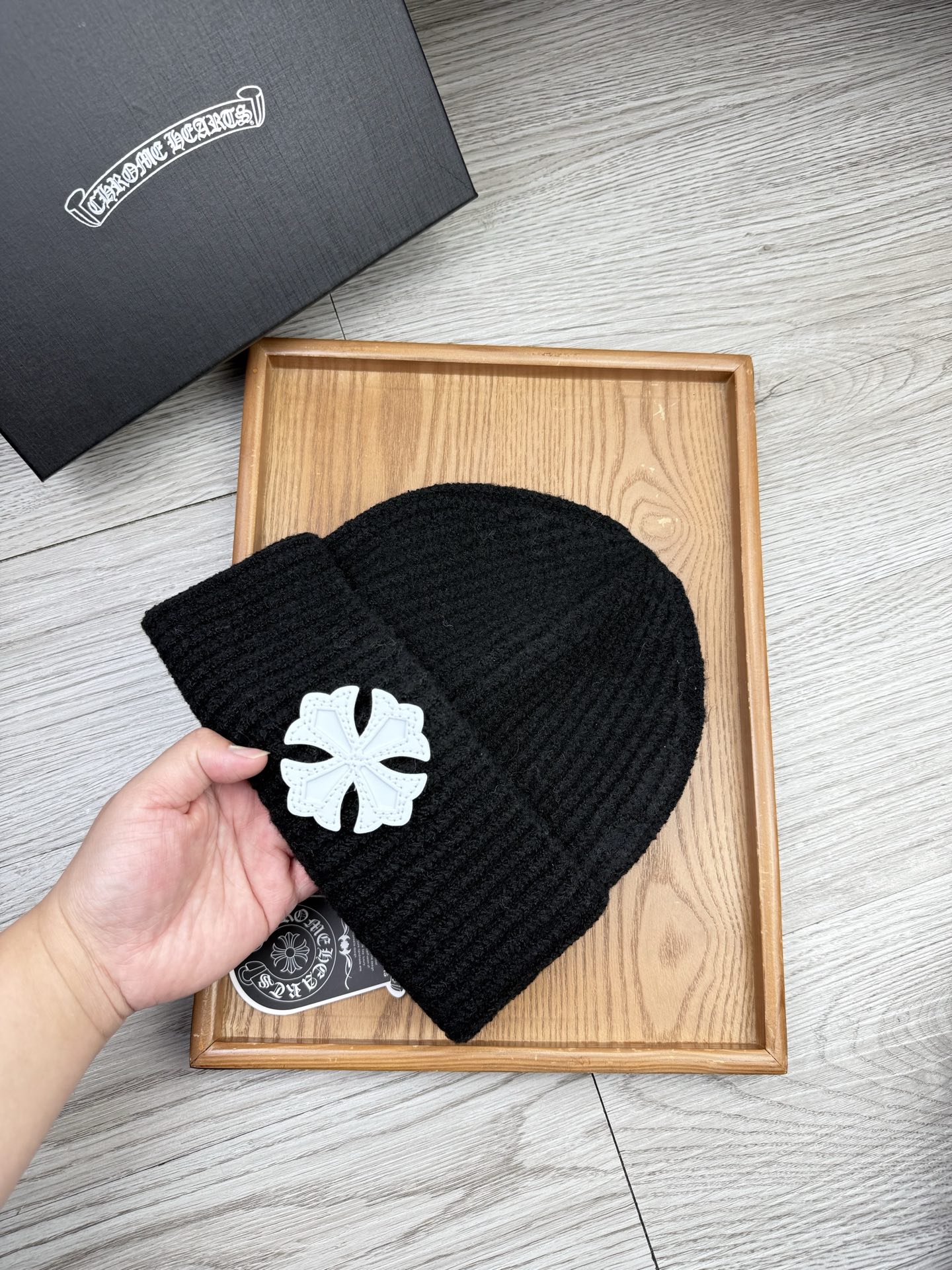 。克罗心。福利！【细毛线针织单帽】新款上架，特别实惠的一个系列帽子，面料：细毛线。密度紧致！毛线针织面料