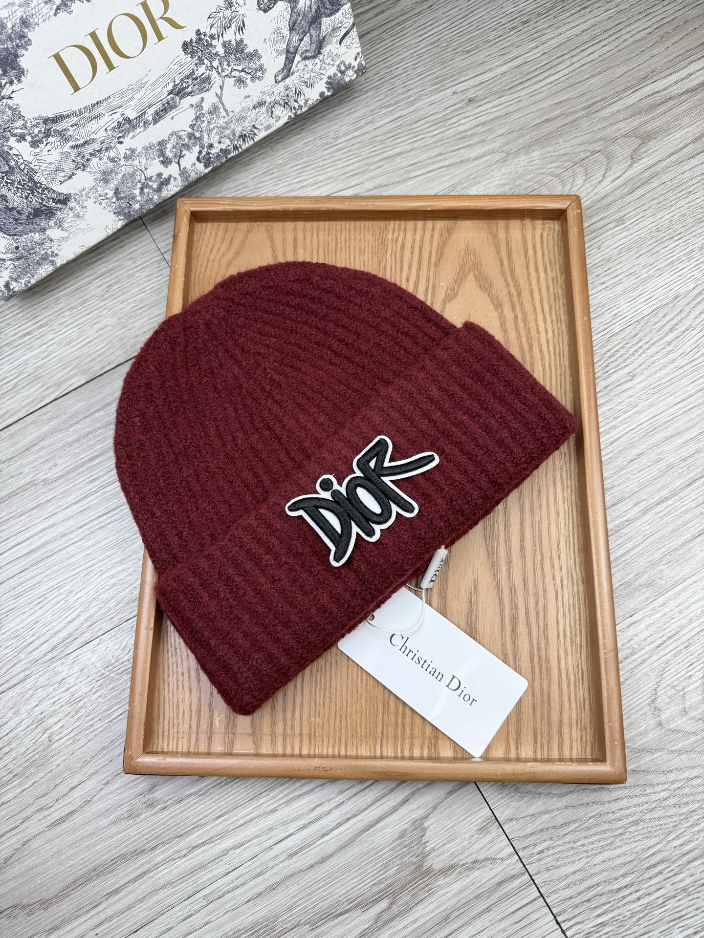 。Dior。福利！【细毛线针织单帽】新款上架，特别实惠的一个系列帽子，面料：细毛线。密度紧致！毛线针织面