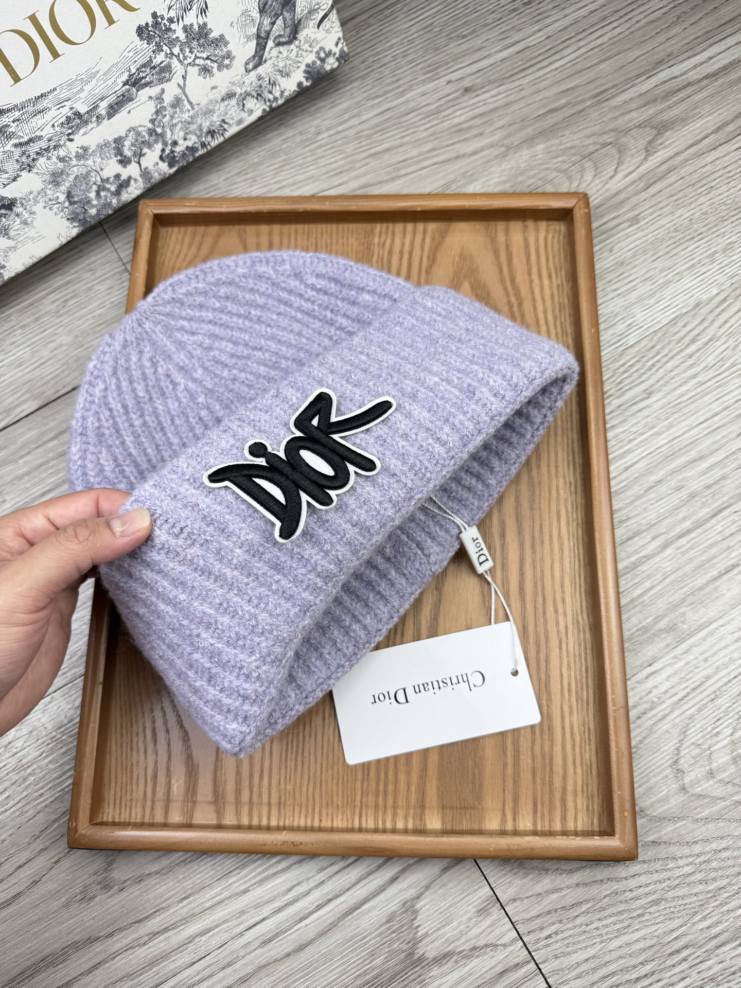 。Dior。福利！【细毛线针织单帽】新款上架，特别实惠的一个系列帽子，面料：细毛线。密度紧致！毛线针织面