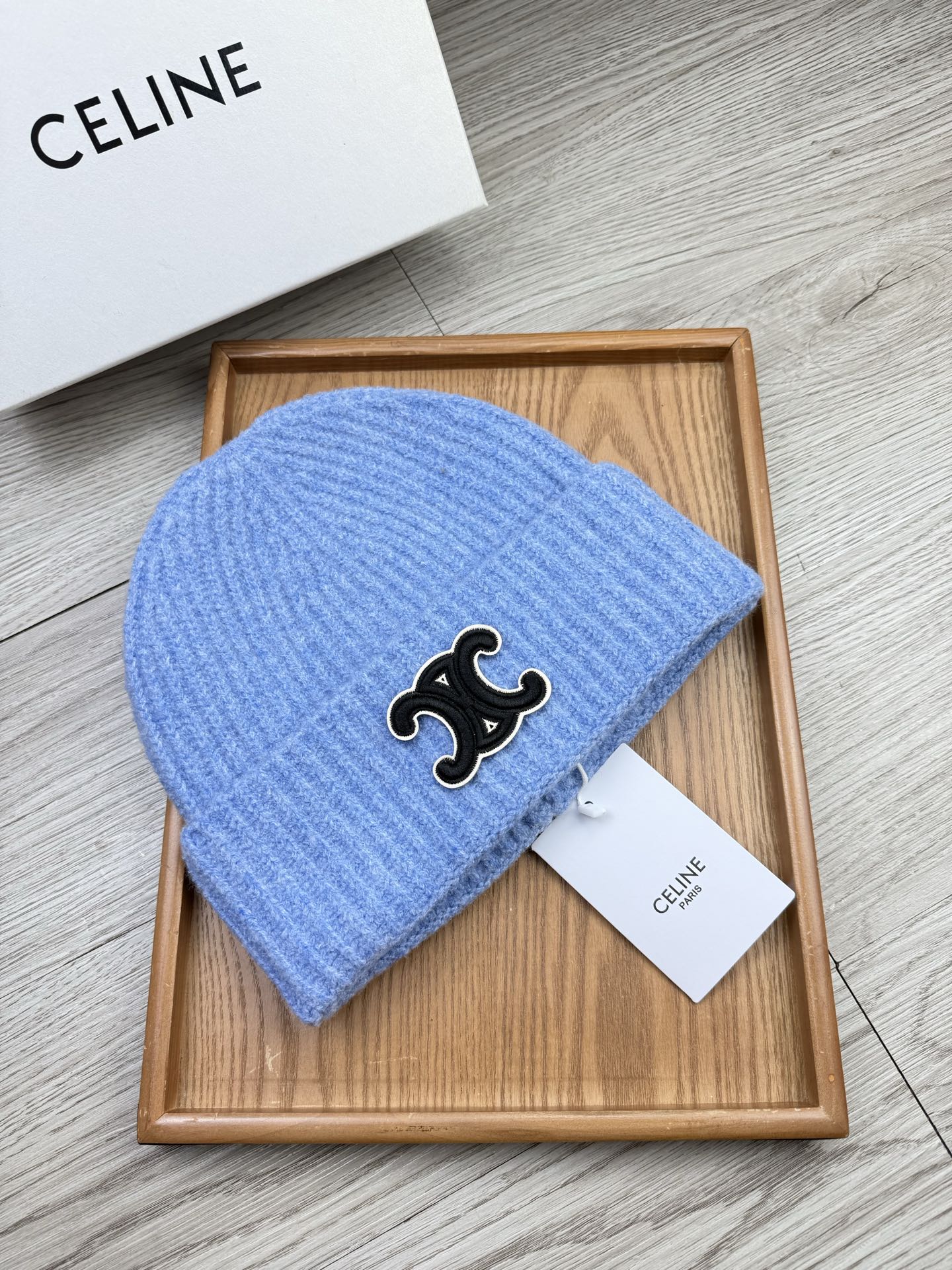 。赛琳。福利！【细毛线针织单帽】新款上架，特别实惠的一个系列帽子，面料：细毛线。密度紧致！毛线针织面料手