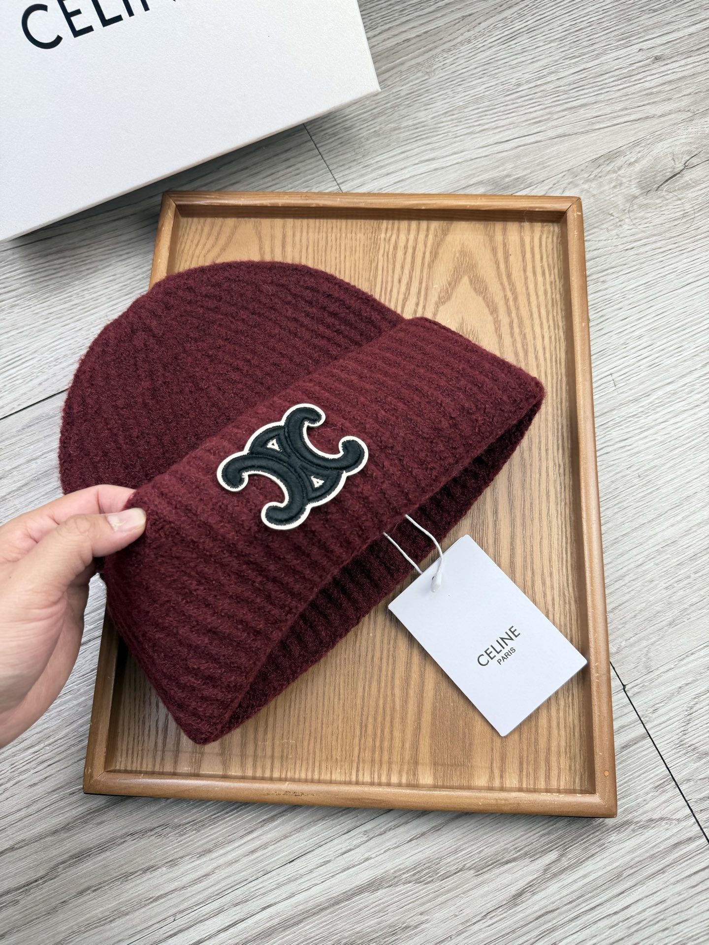 。赛琳。福利！【细毛线针织单帽】新款上架，特别实惠的一个系列帽子，面料：细毛线。密度紧致！毛线针织面料手