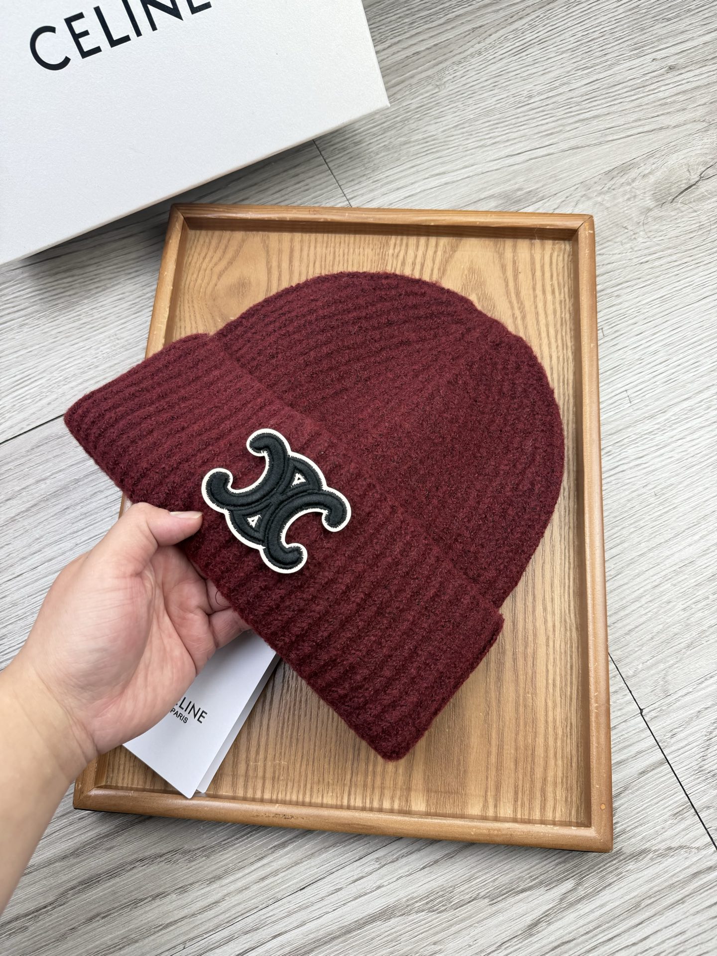 。赛琳。福利！【细毛线针织单帽】新款上架，特别实惠的一个系列帽子，面料：细毛线。密度紧致！毛线针织面料手