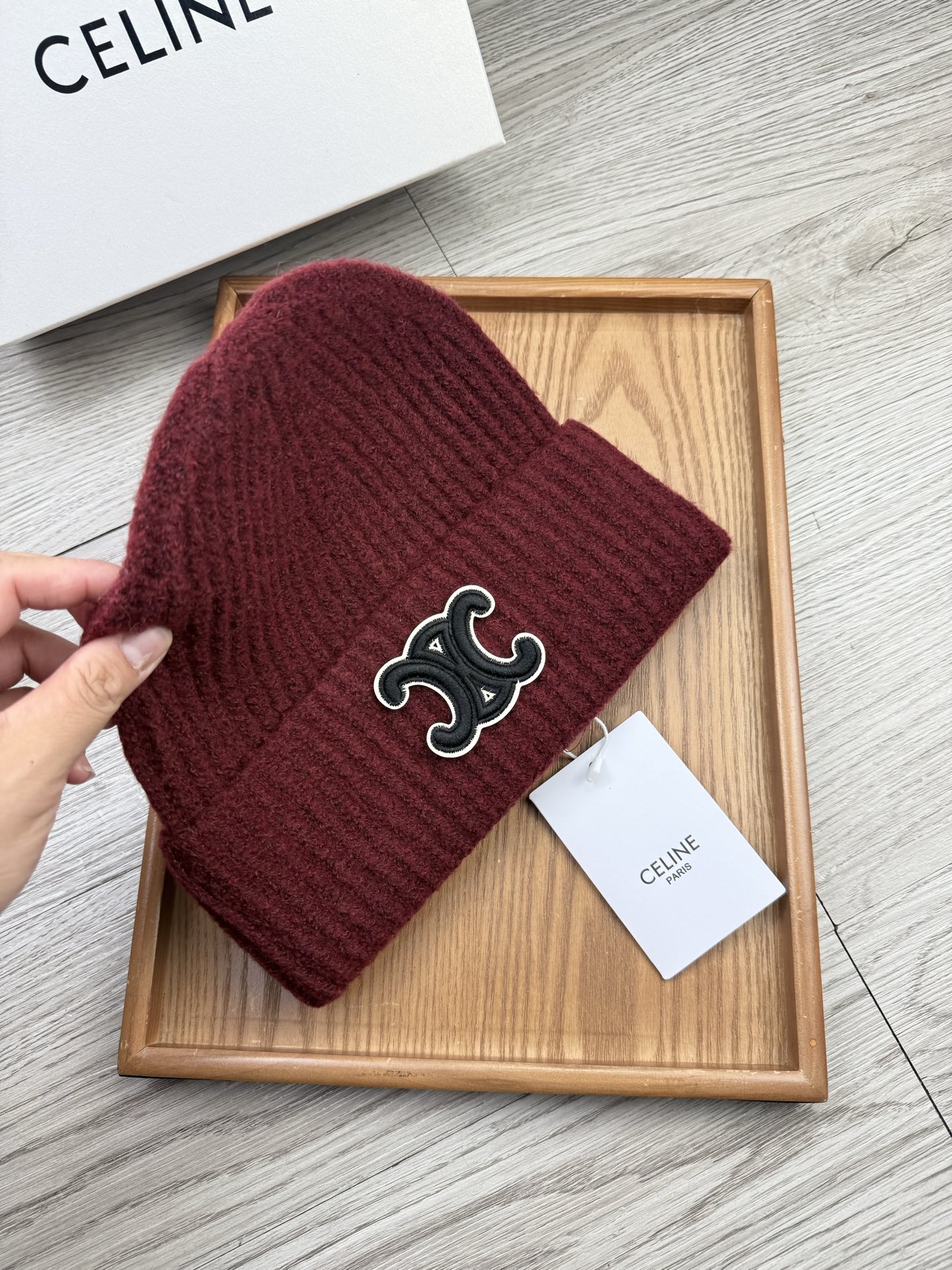 。赛琳。福利！【细毛线针织单帽】新款上架，特别实惠的一个系列帽子，面料：细毛线。密度紧致！毛线针织面料手