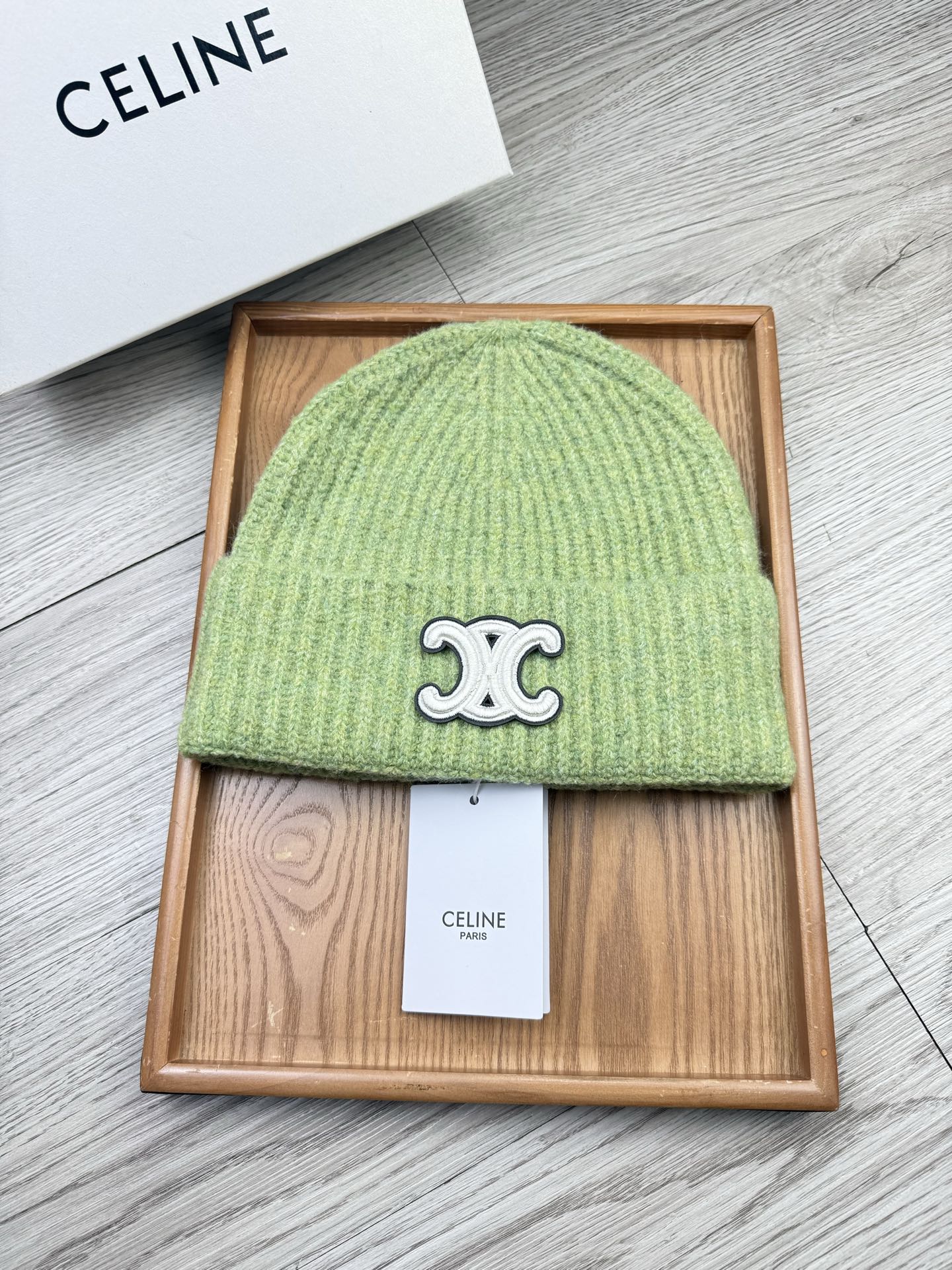 。赛琳。福利！【细毛线针织单帽】新款上架，特别实惠的一个系列帽子，面料：细毛线。密度紧致！毛线针织面料手