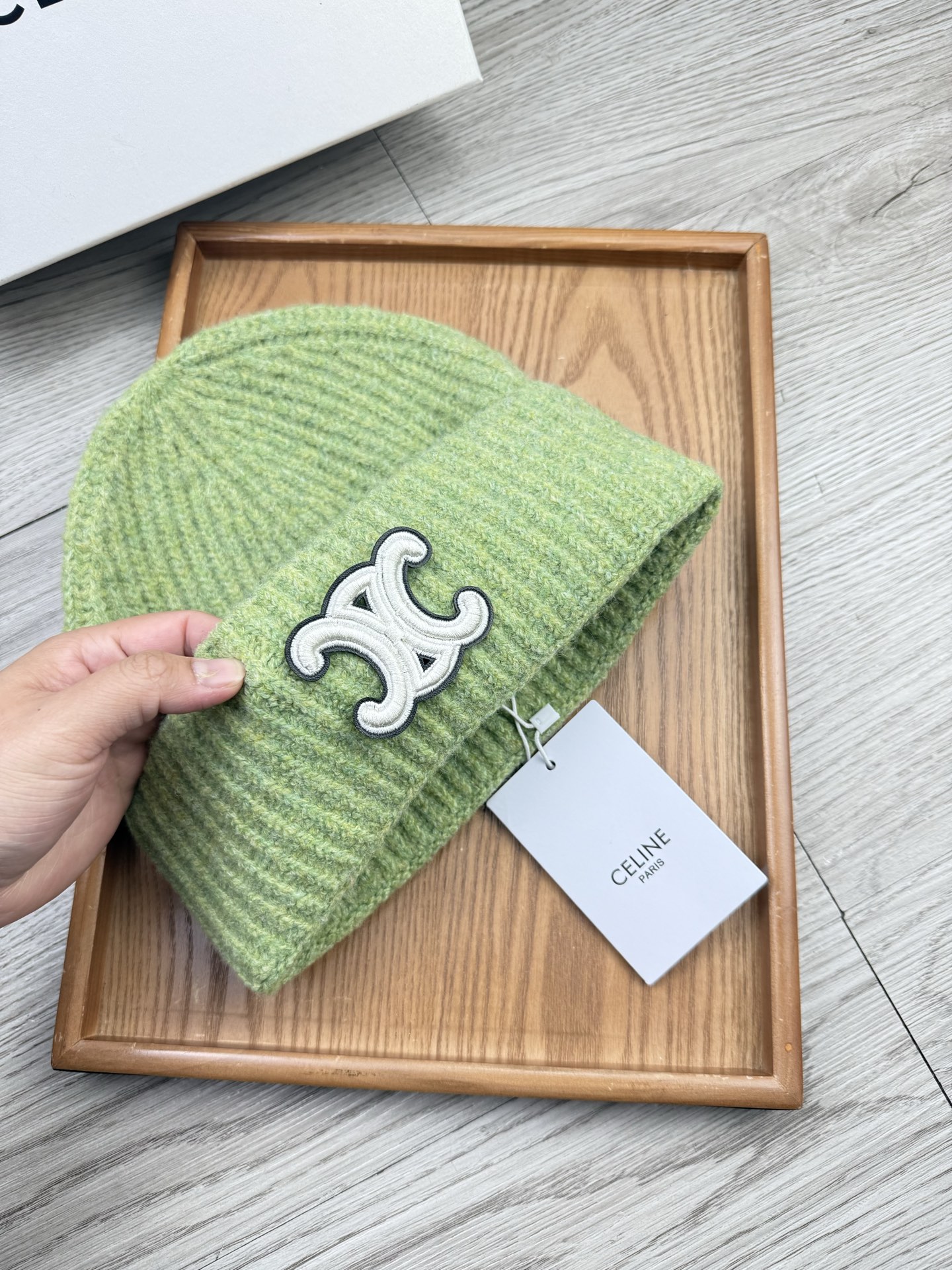 。赛琳。福利！【细毛线针织单帽】新款上架，特别实惠的一个系列帽子，面料：细毛线。密度紧致！毛线针织面料手